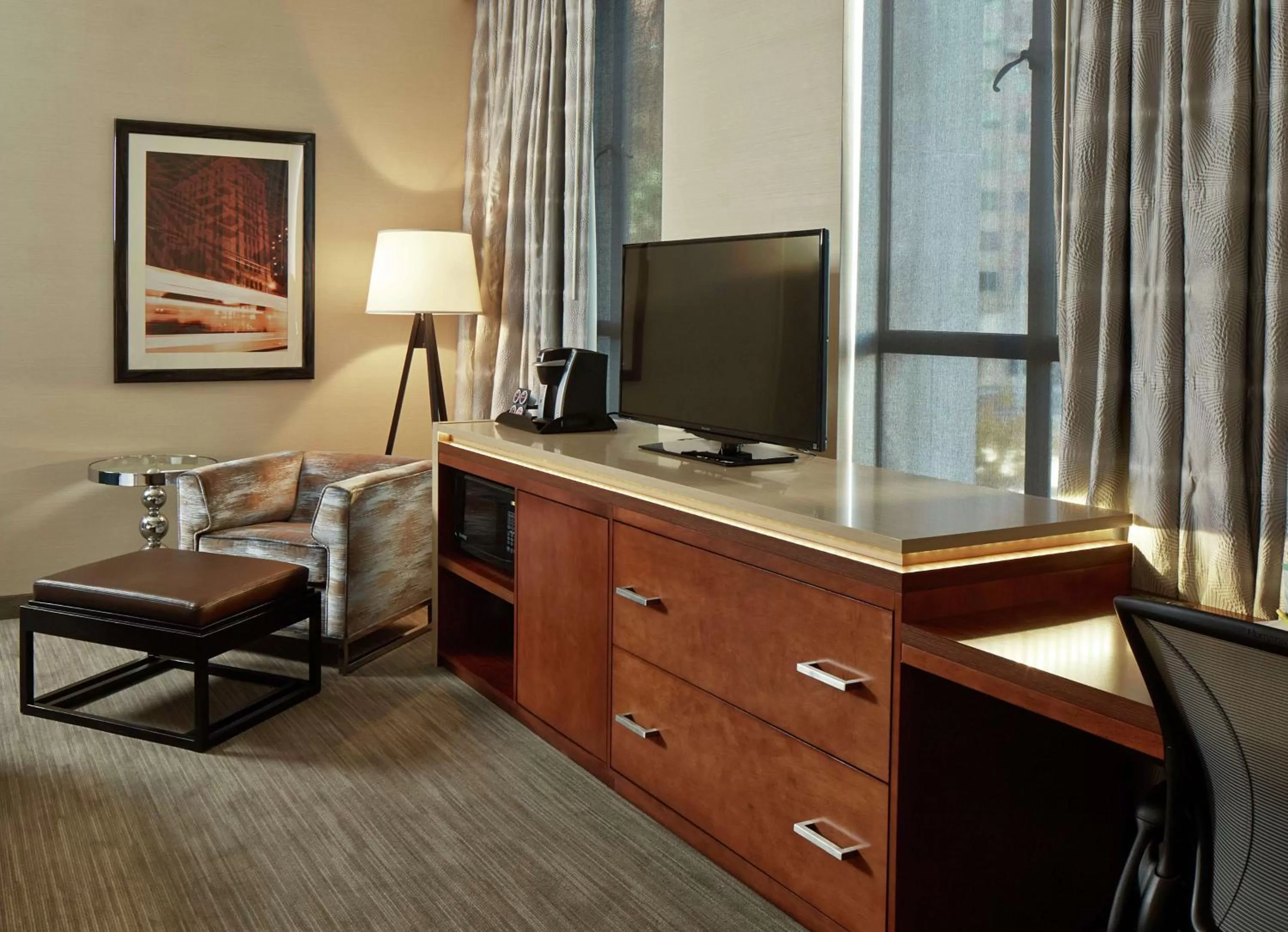 Queen Room with Two Queen Beds - Mobility and Hearing Access in Hilton Garden Inn Phoenix Downtown