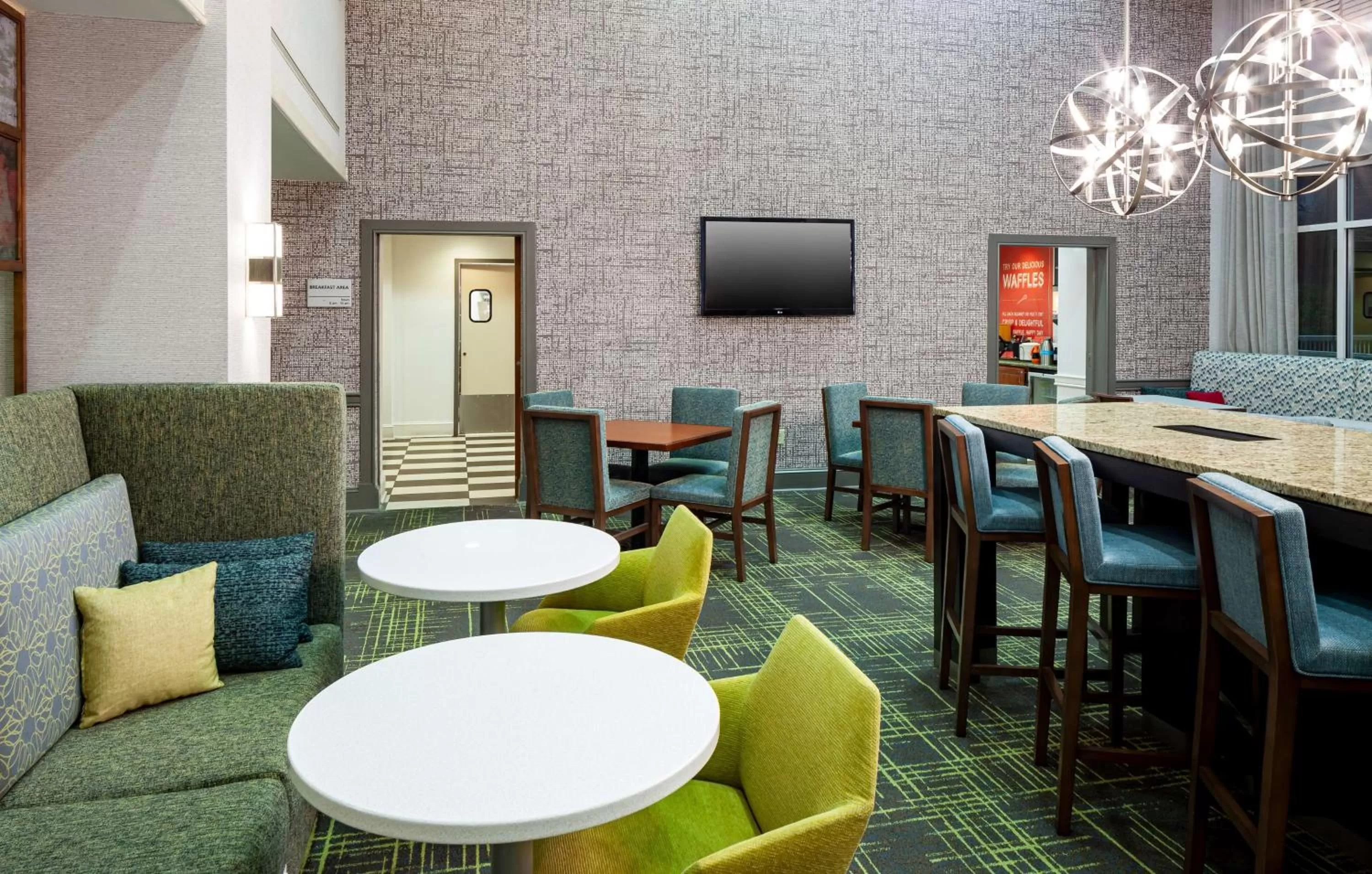 Lobby or reception in Hampton Inn & Suites Mobile I-65@ Airport Boulevard