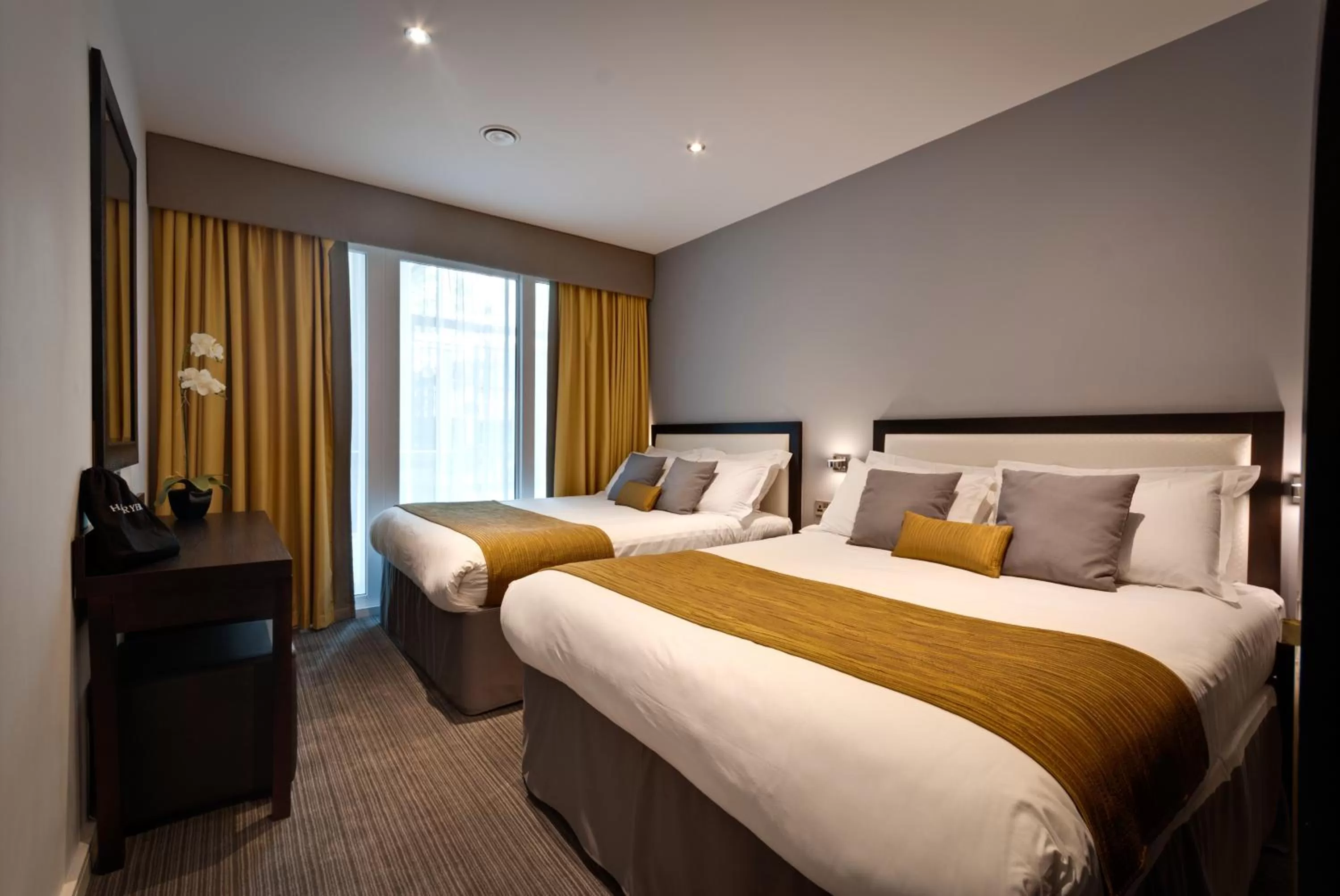 Bedroom, Bed in EPIC Apart Hotel - Seel Street