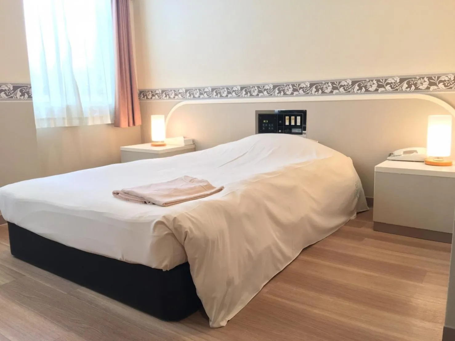 Single Room with Bath - Non-Smoking in Business Hotel La Firenze