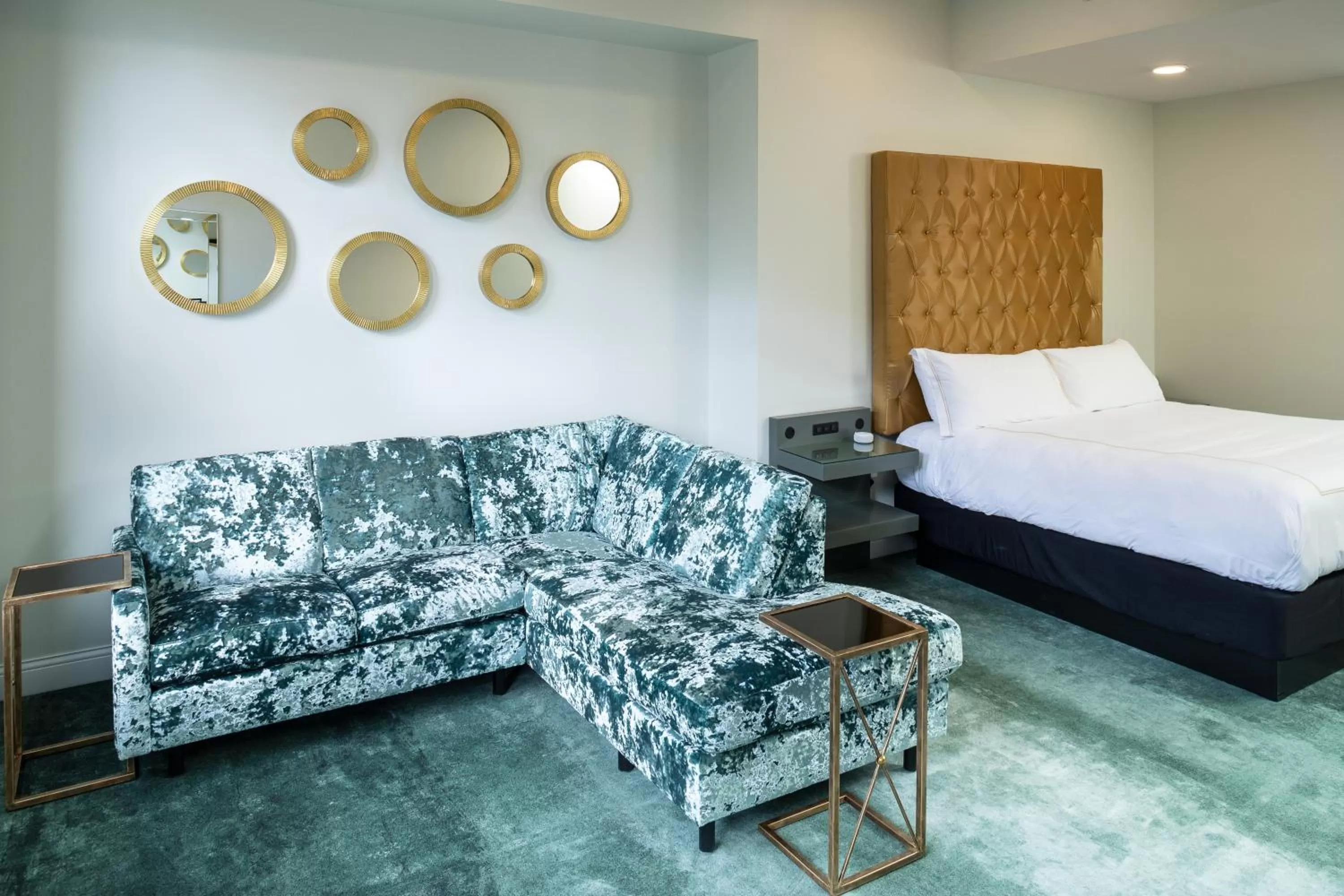 Junior Suite in Hotel On Phillips