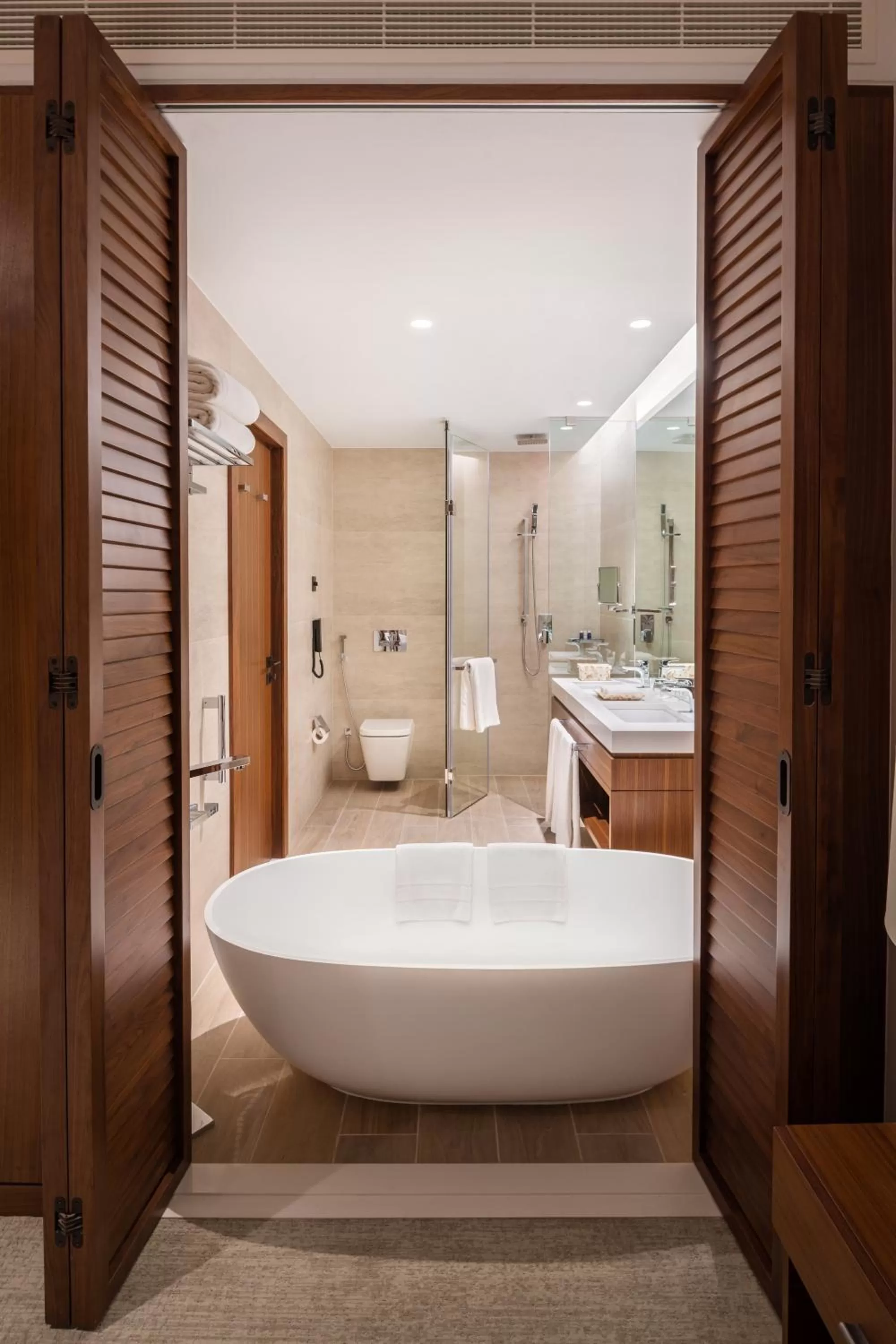 Resort Course One Bedroom Suite with Signature Lounge & Saltwater Pool Access with Free Shuttle to Shopping Malls in JA Lake View Hotel, Dubai