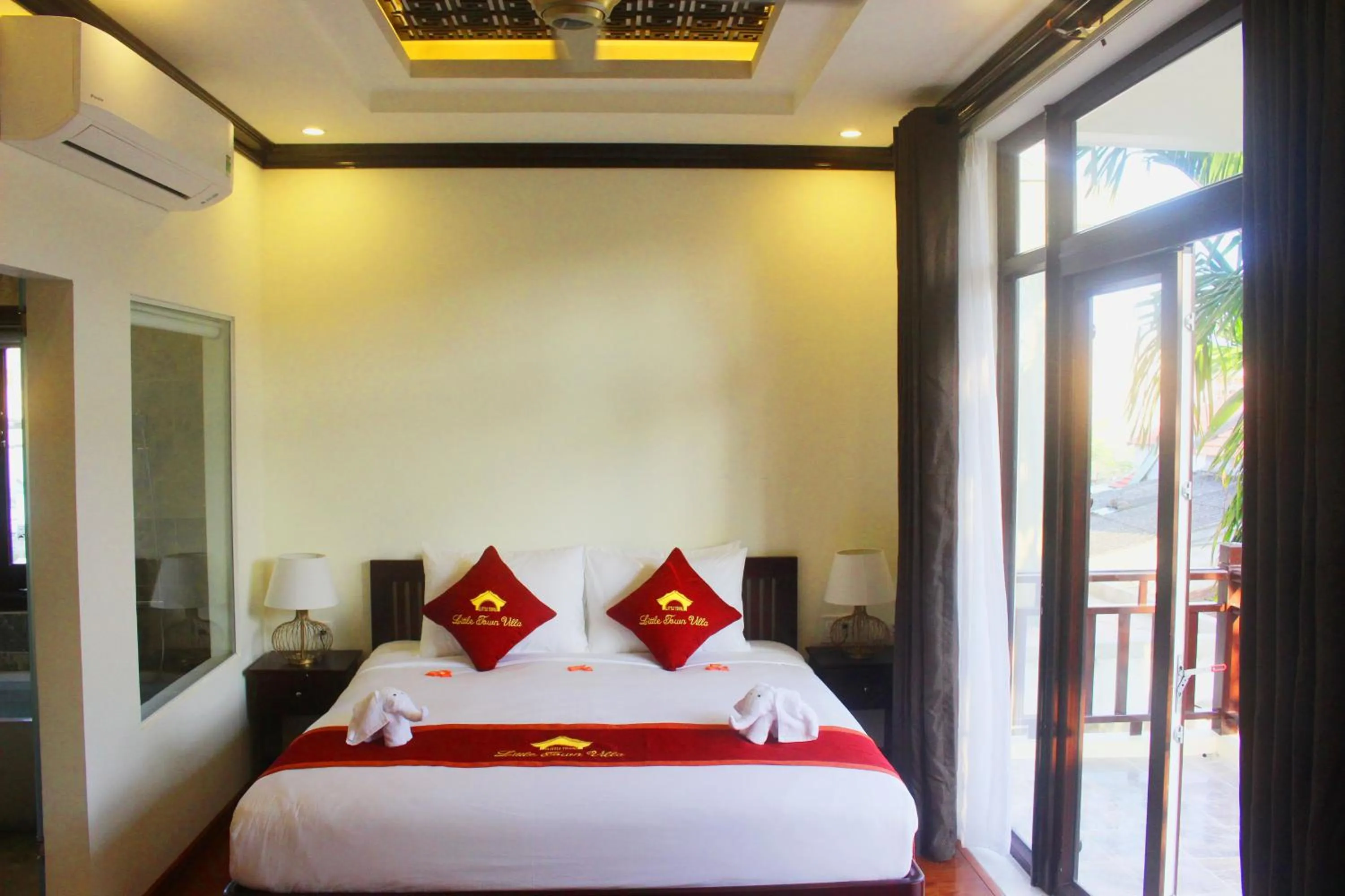 Deluxe Double or Twin Room with Pool View in Little Town Villa Hoi An