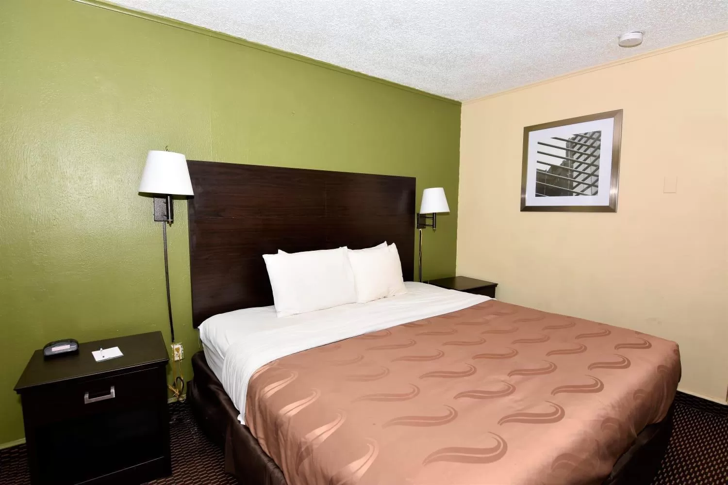 King Room - Smoking  in Rodeway Inn Harbison Area