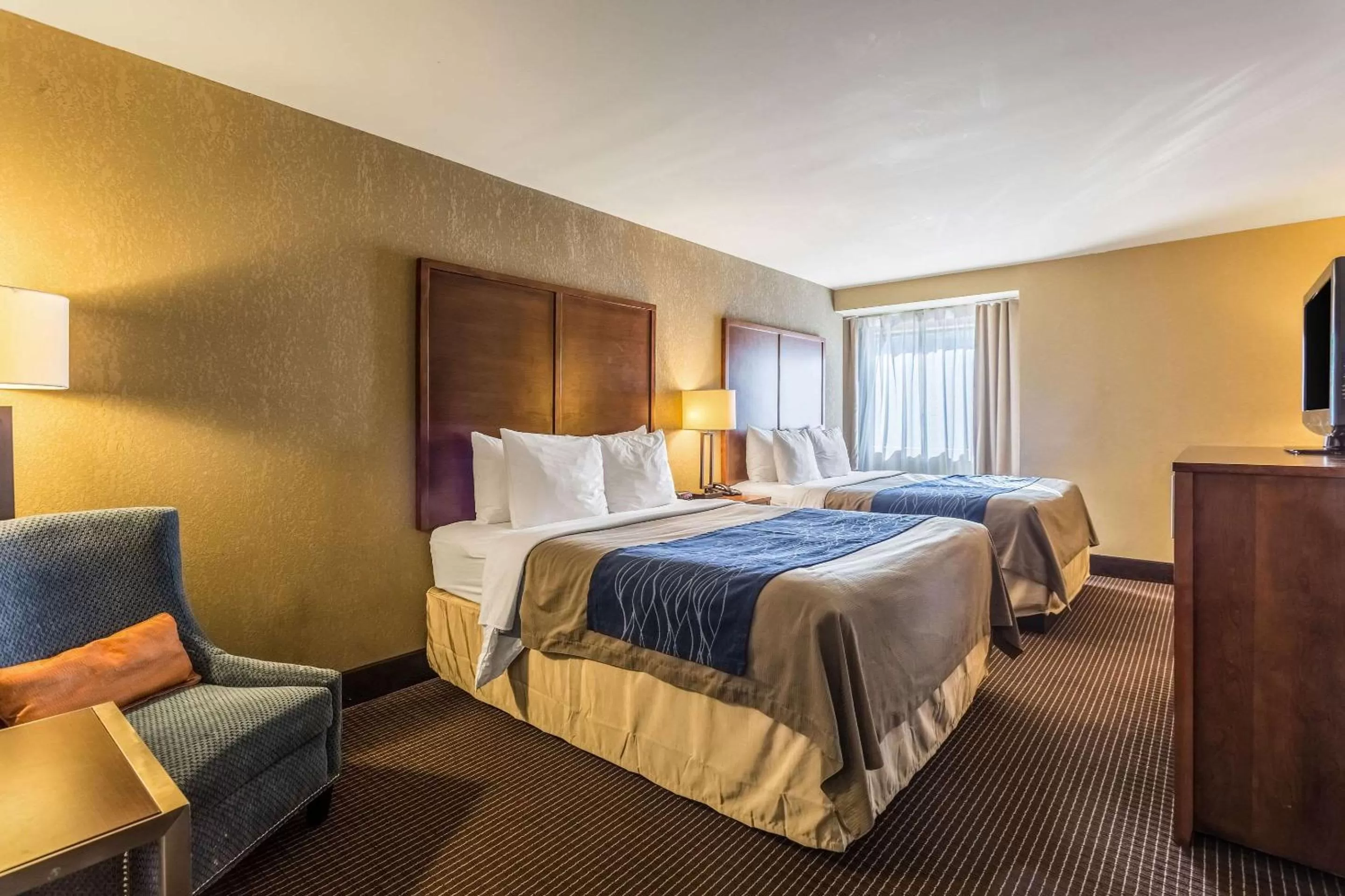 Queen Room with Two Queen Beds - Accessible/Non-Smoking  in Comfort Inn Tupelo Central