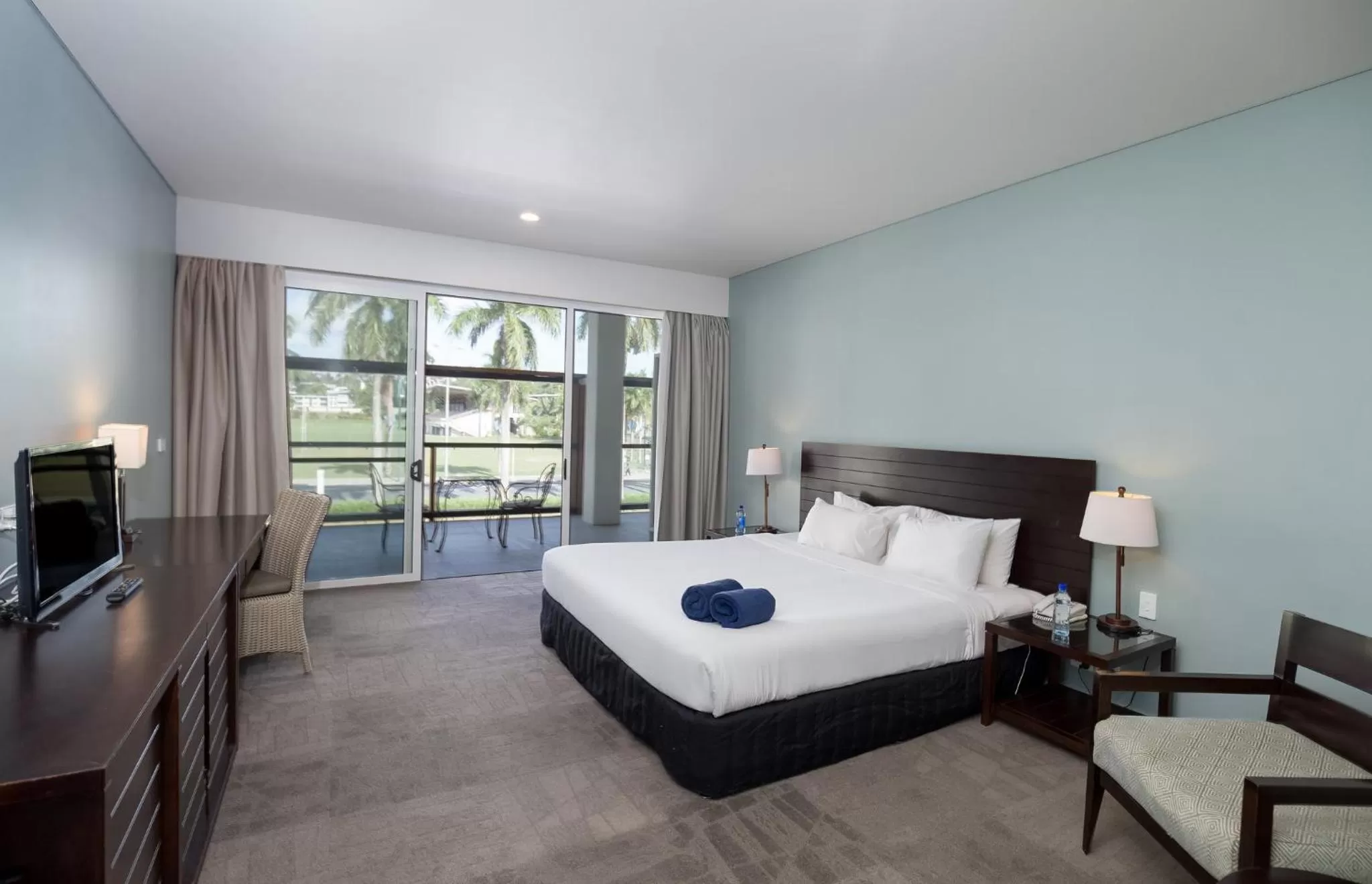 Classic King Room in Grand Pacific Hotel