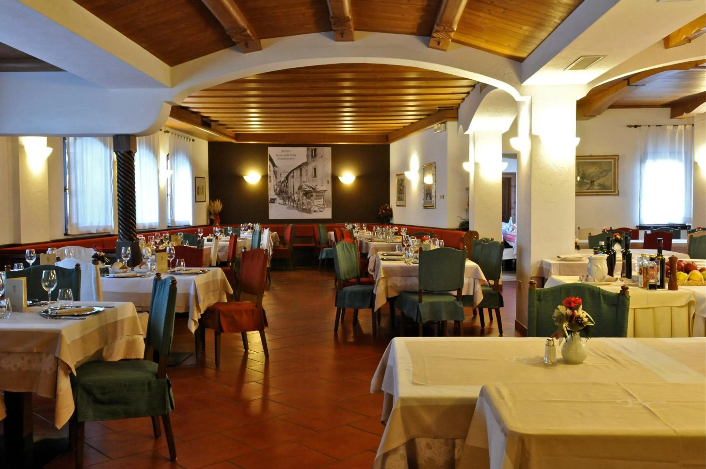 Restaurant/places to eat in Hotel Baita Clementi