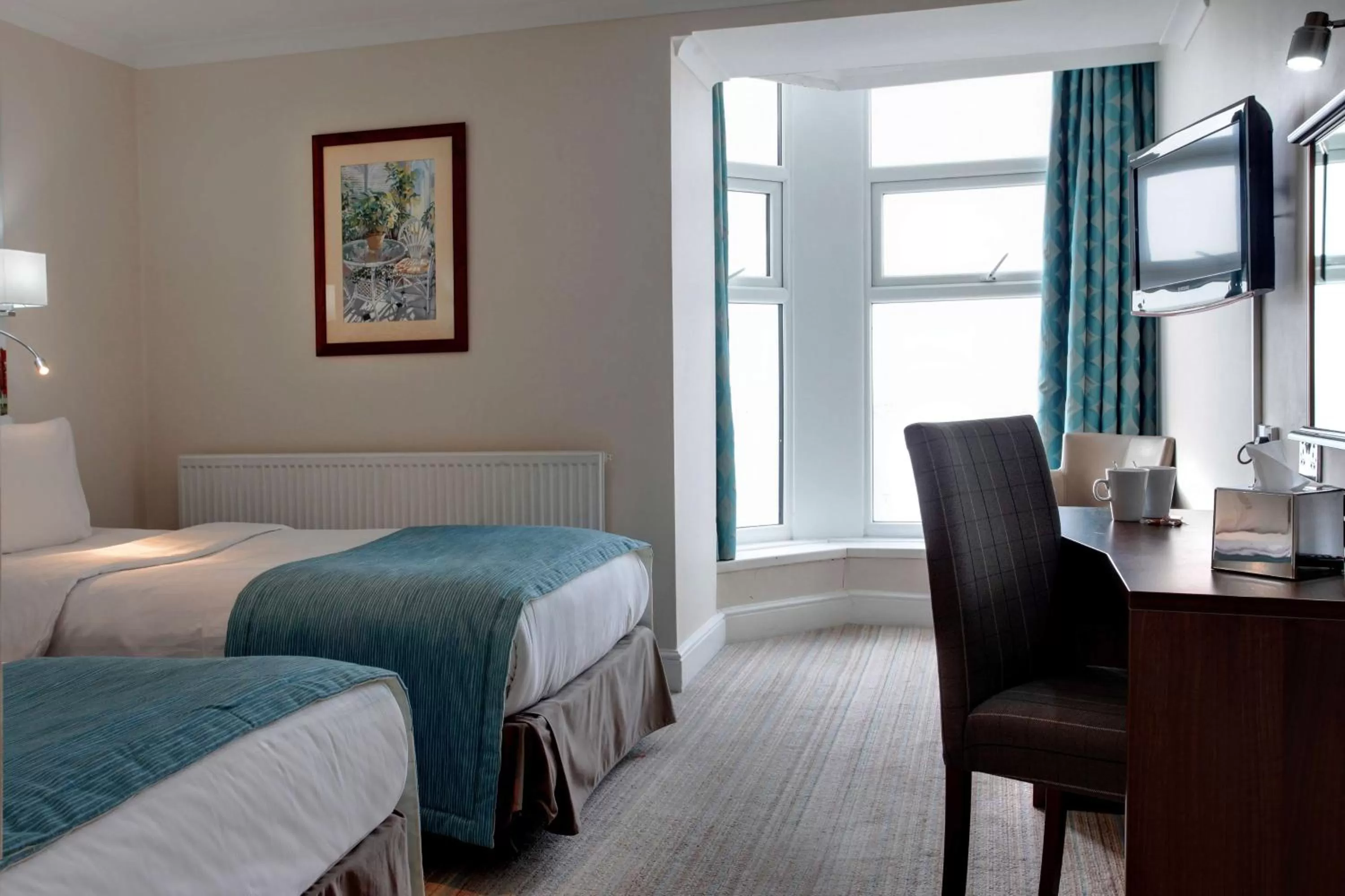 Superior Twin Room with Sea View in Best Western Carlton Hotel