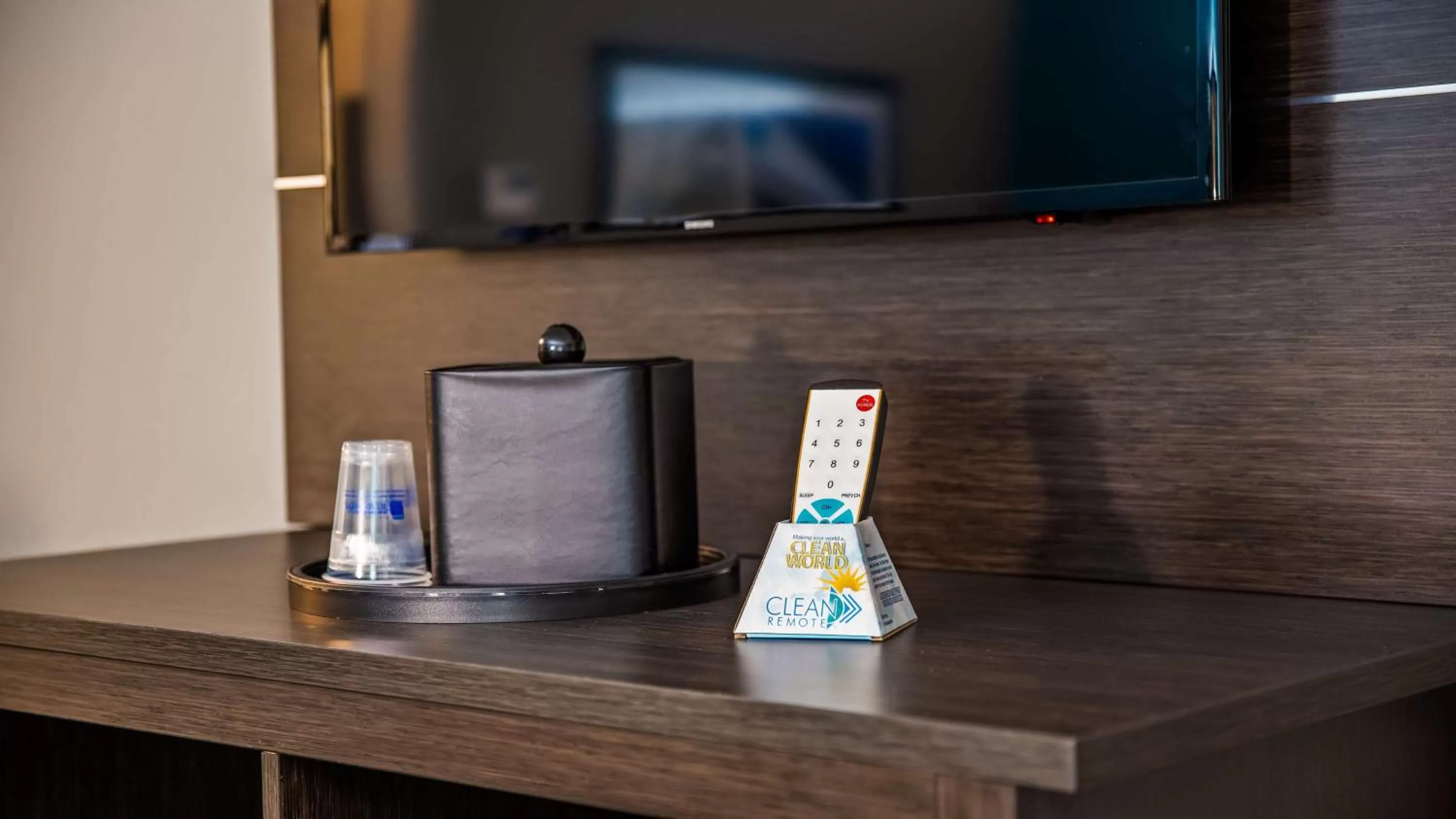 King Room with Kitchen - Non-smoking in Best Western Plus Pasadena Inn & Suites