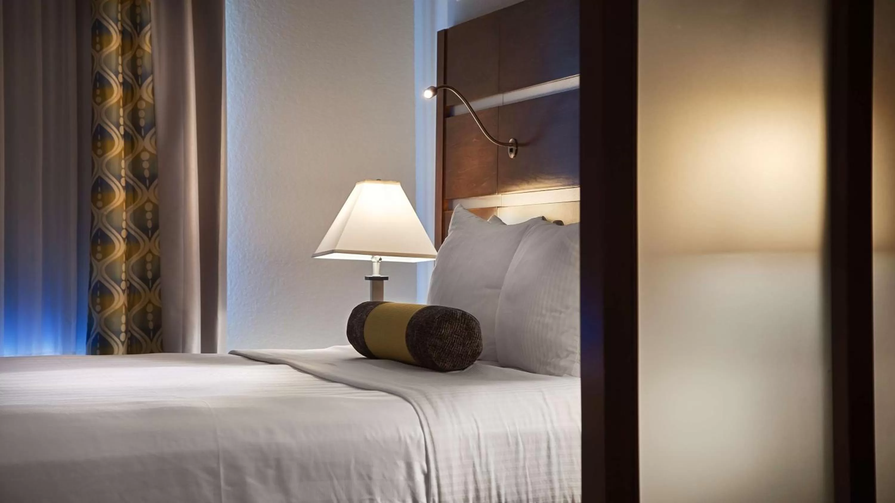 King Suite with Bathtub - Disability Access in Best Western Plus College Station Inn & Suites