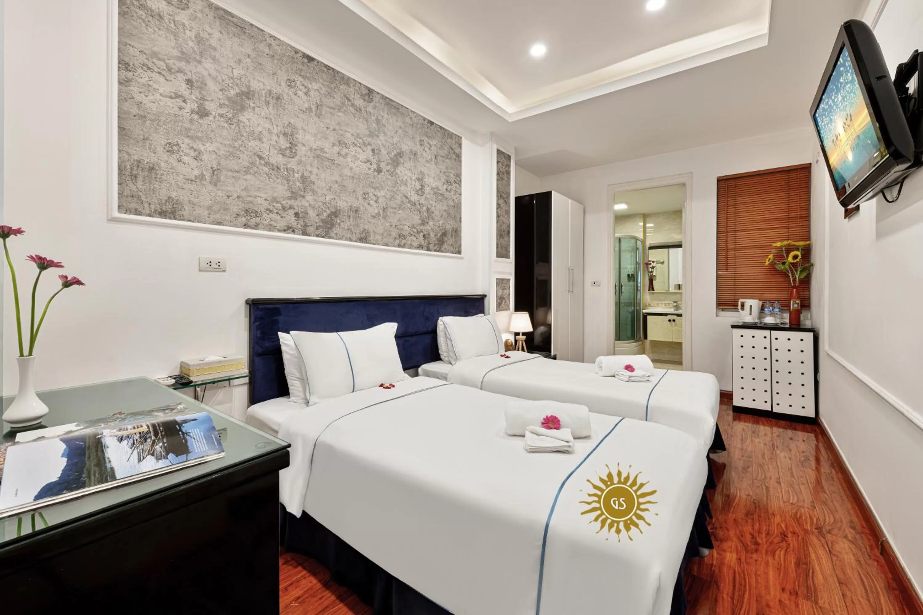 Deluxe Double or Twin Room - single occupancy in Golden Sun Hotel