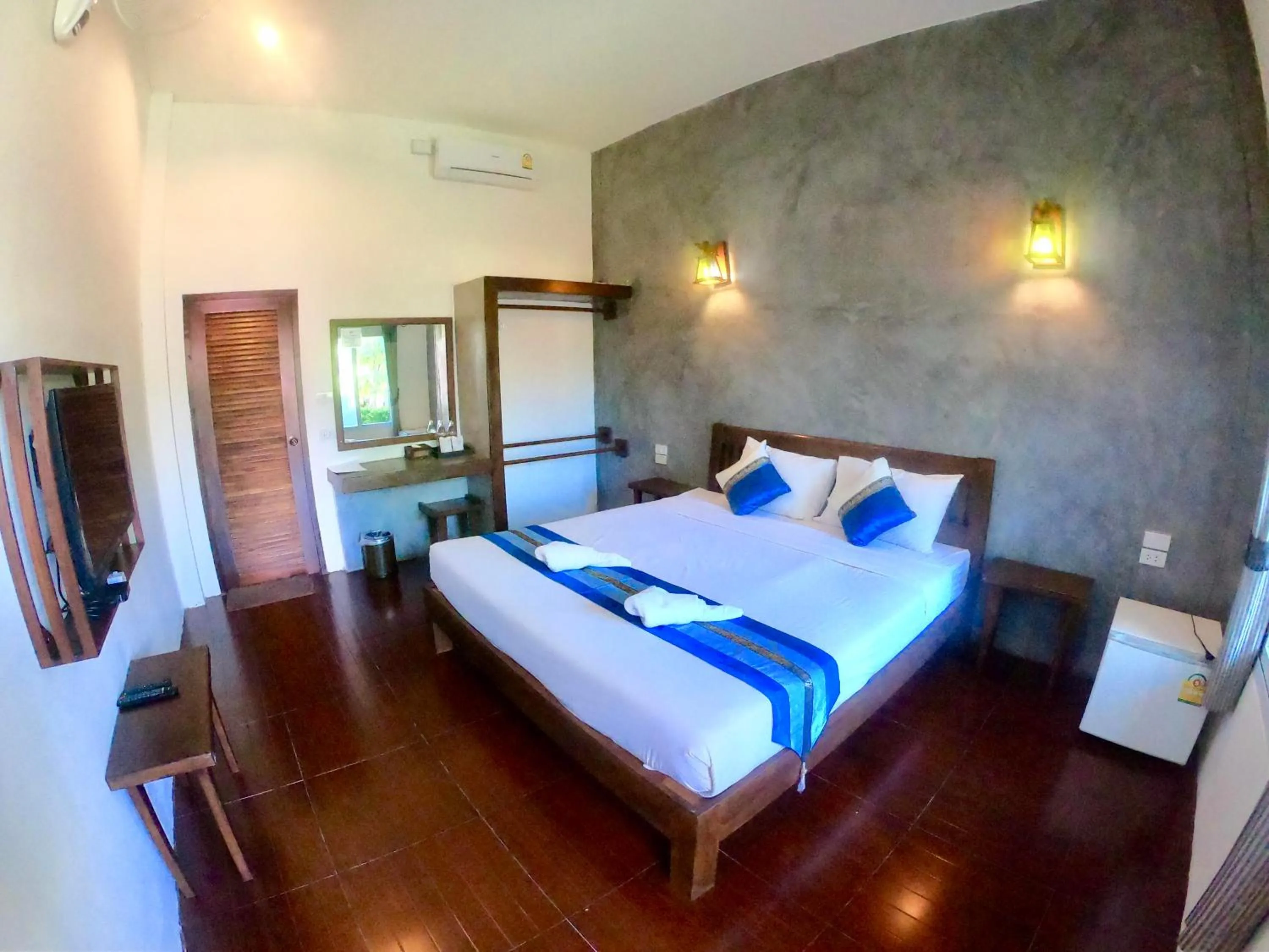 Deluxe King Room in Home Inn Pai Garden