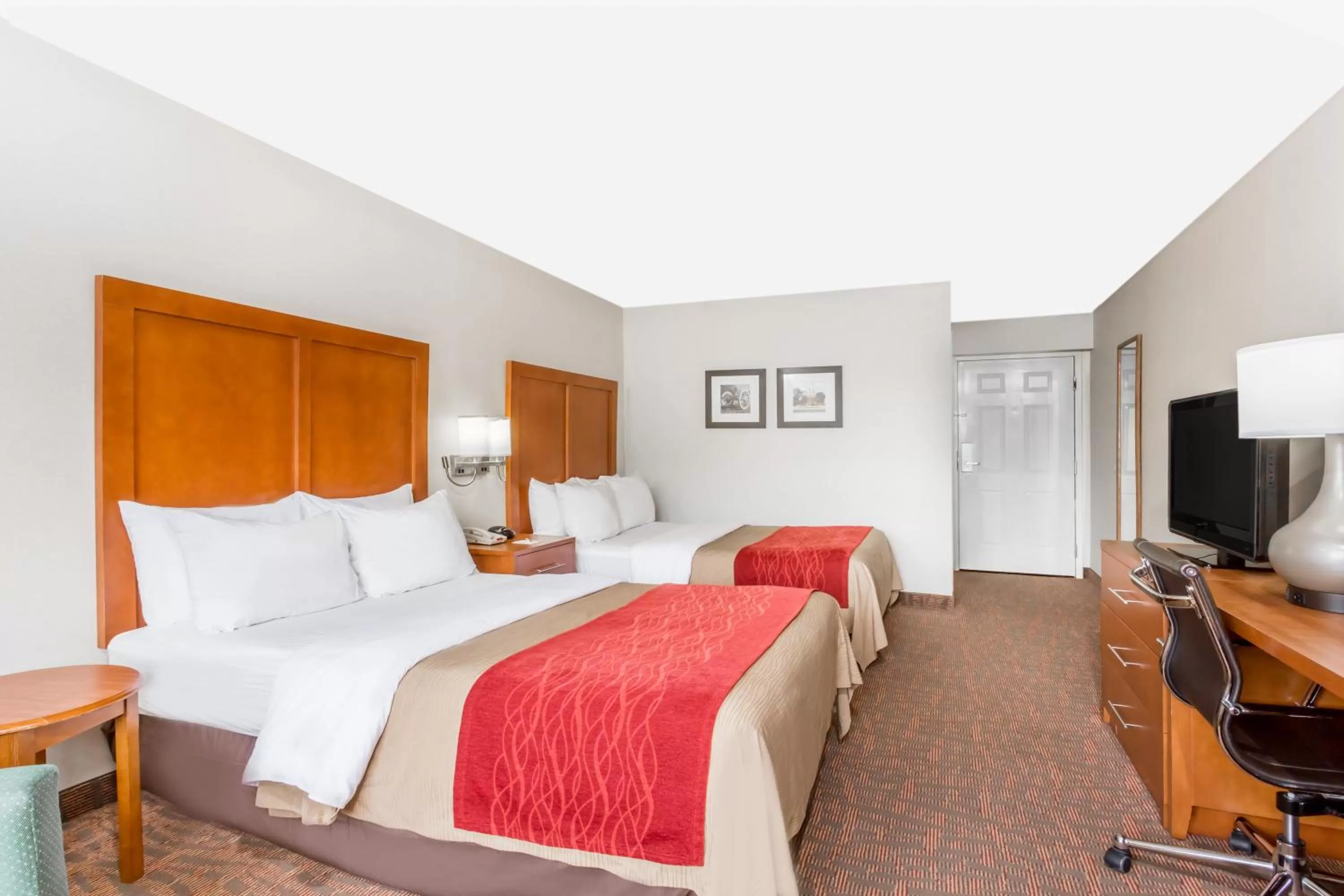 Room with Two Double Beds - Smoking in Days Inn by Wyndham Williamsburg Historic Area