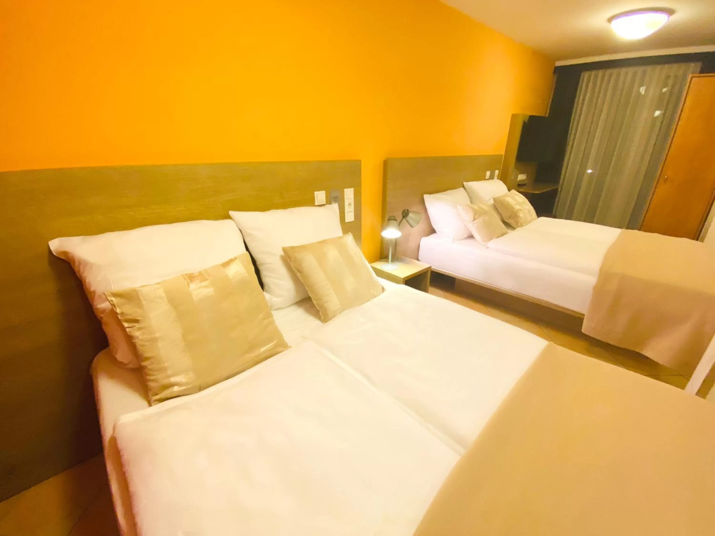 Two-Bedroom Family Apartment in Hotel Hansehof