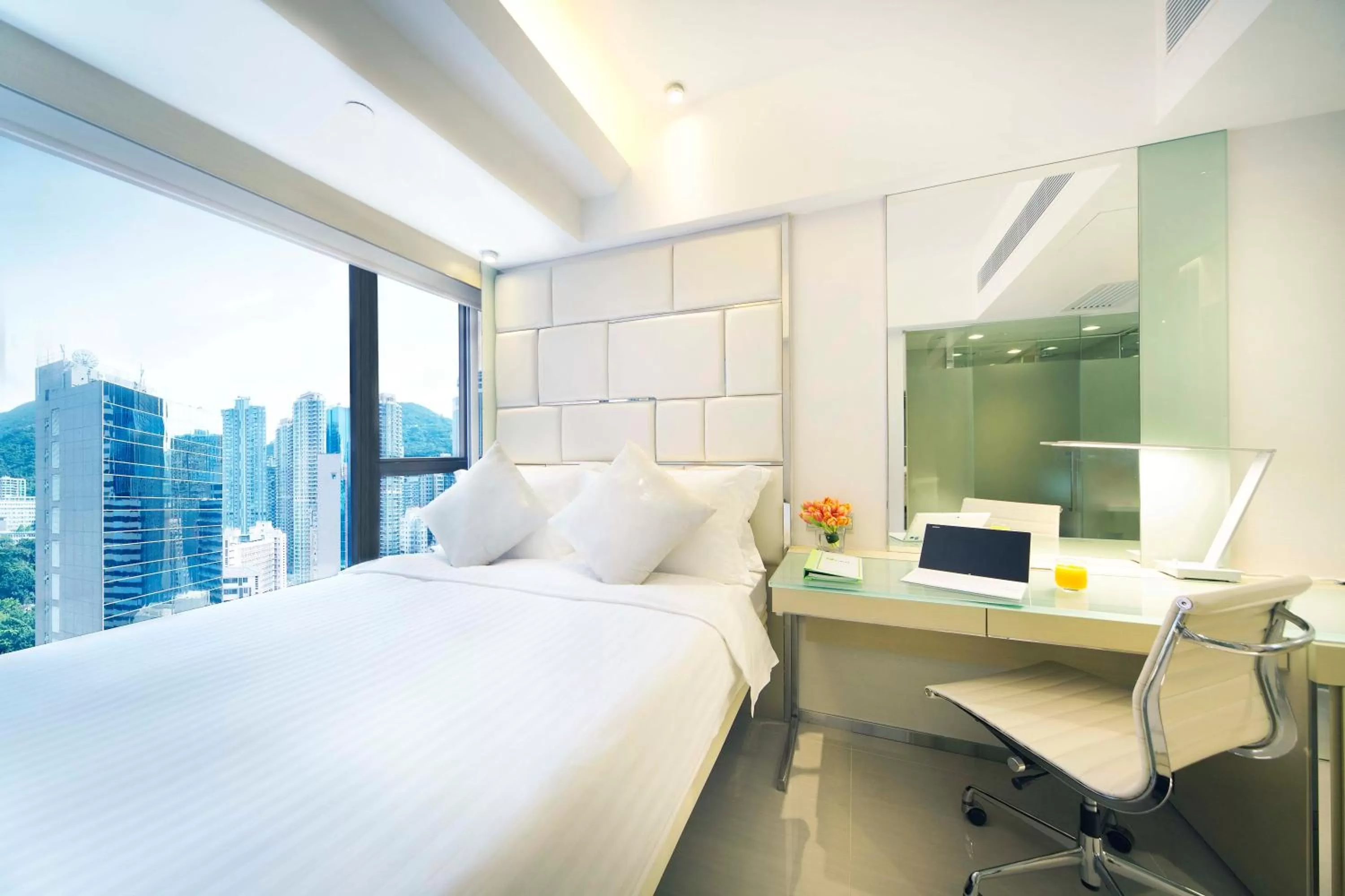 iSelect Queen Room in iclub Sheung Wan Hotel