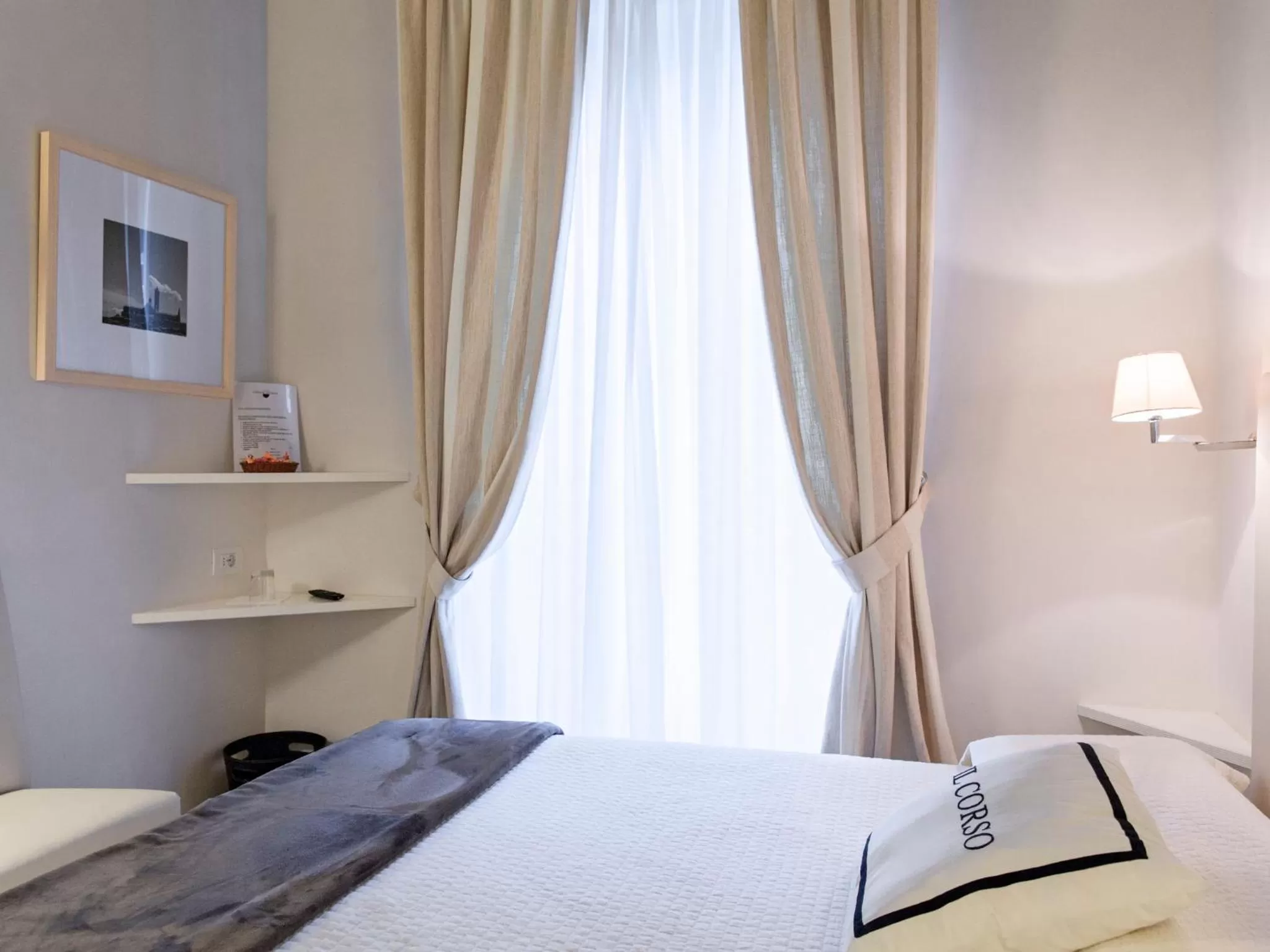 Small Double Room - single occupancy in B&B Il Corso