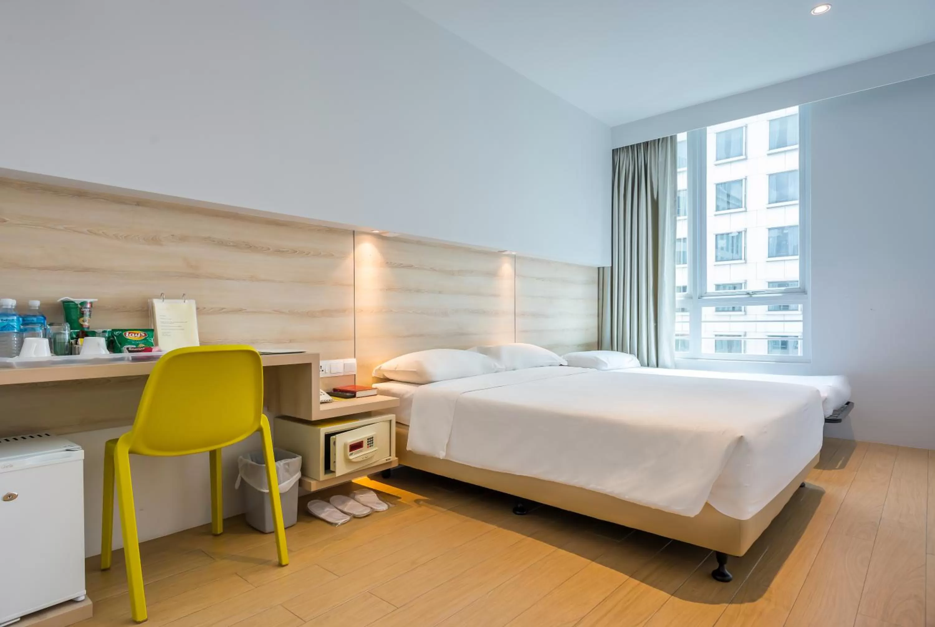 Deluxe Triple Room in Summer View Hotel