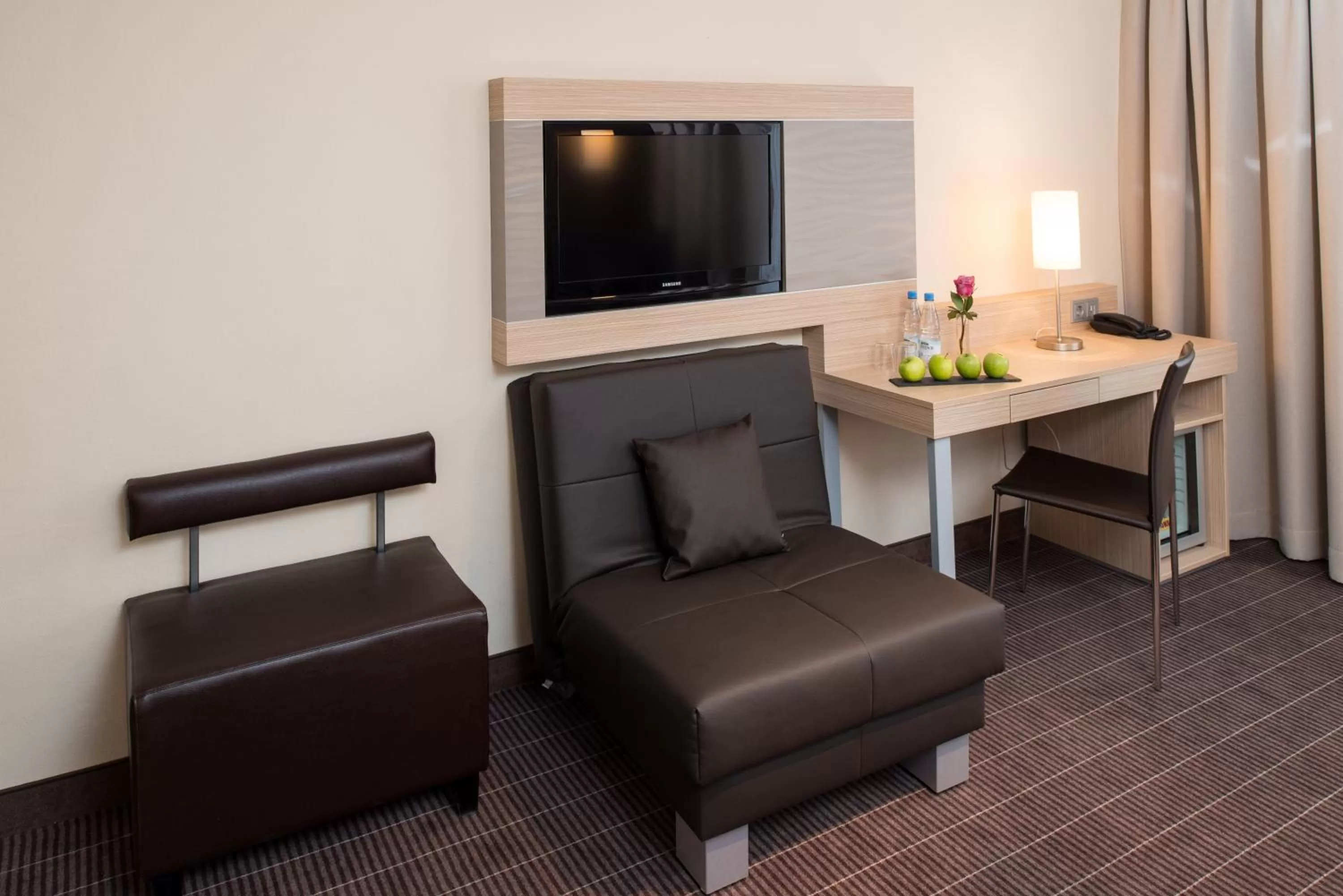 Superior Triple Room with UVC-Filter and Air Condition in Hotel New Orly