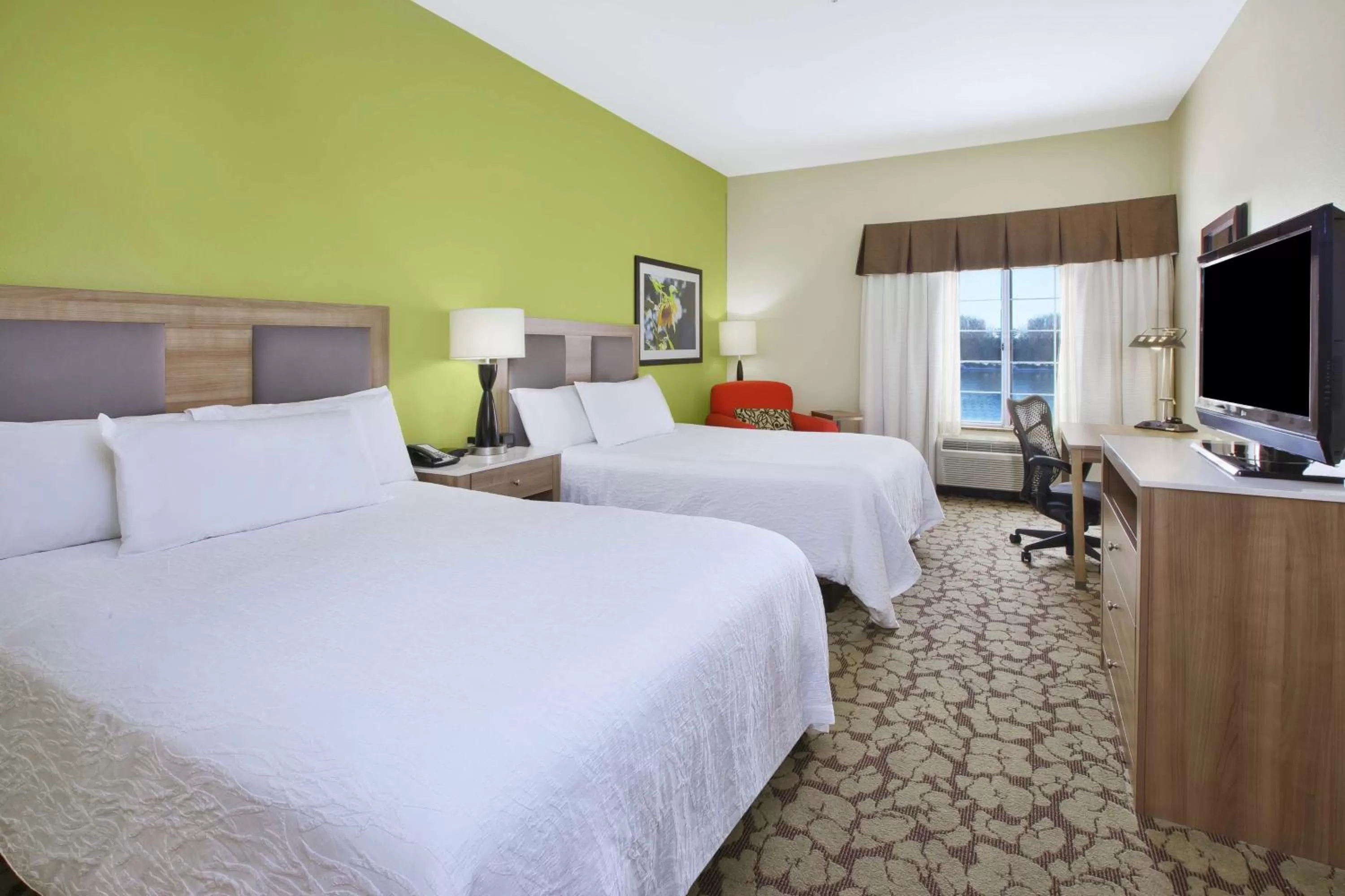 Deluxe Queen Room with Two Queen Beds - Lake View in Hilton Garden Inn Wichita