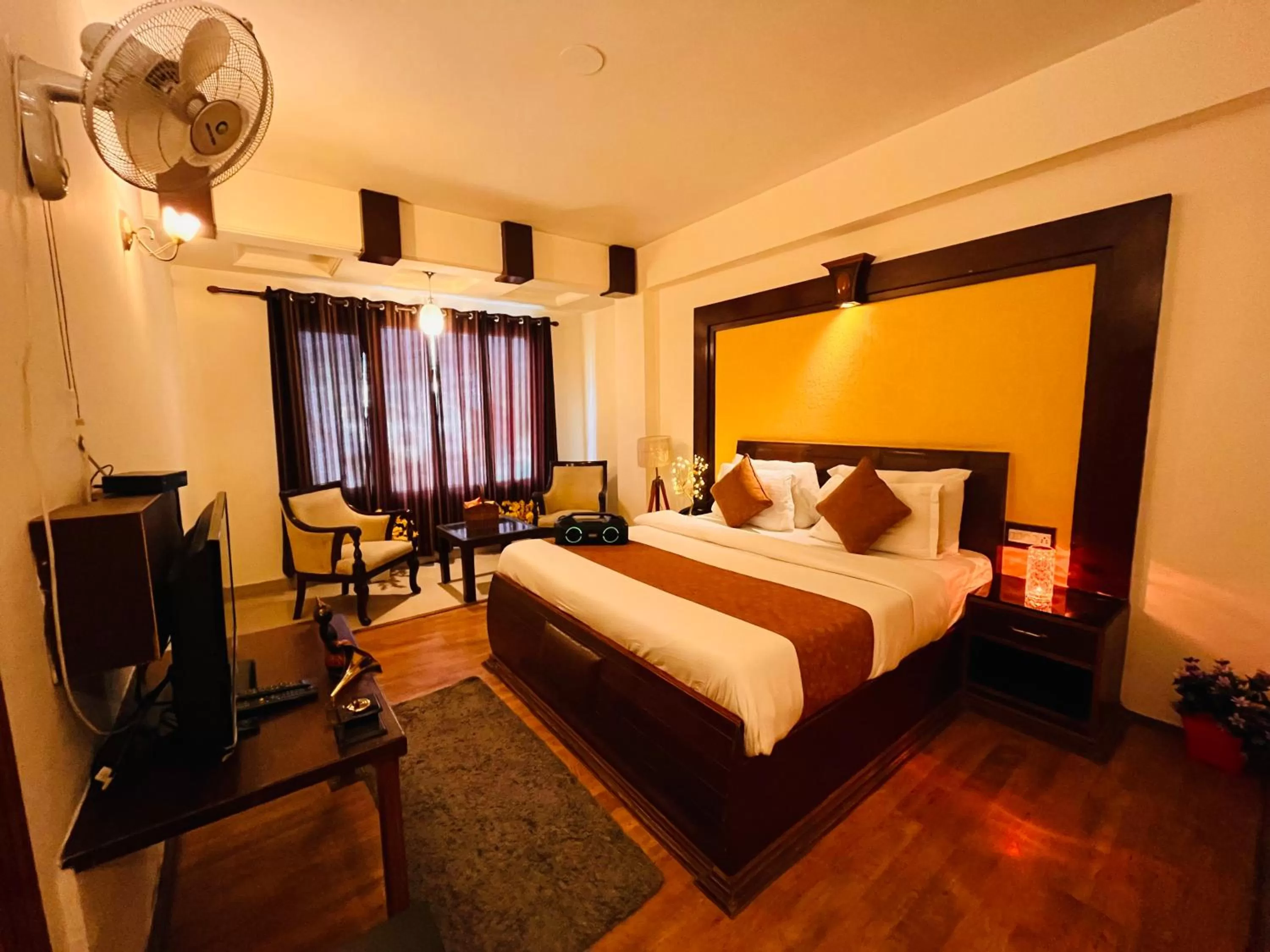 Bed in Dafodil INN - A Four star Luxury hotel, Manali