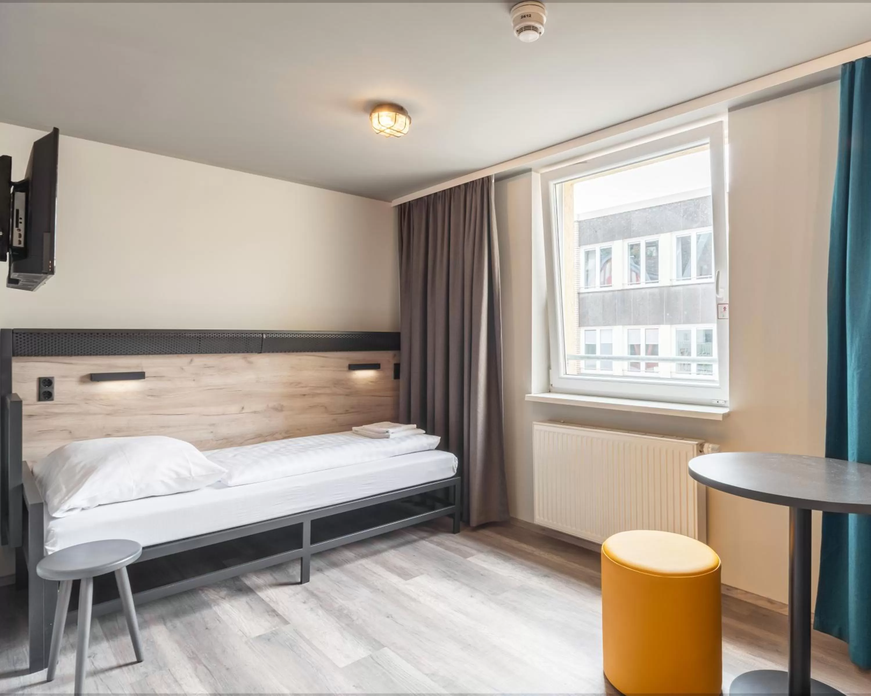 Single Room in a&o Köln Neumarkt