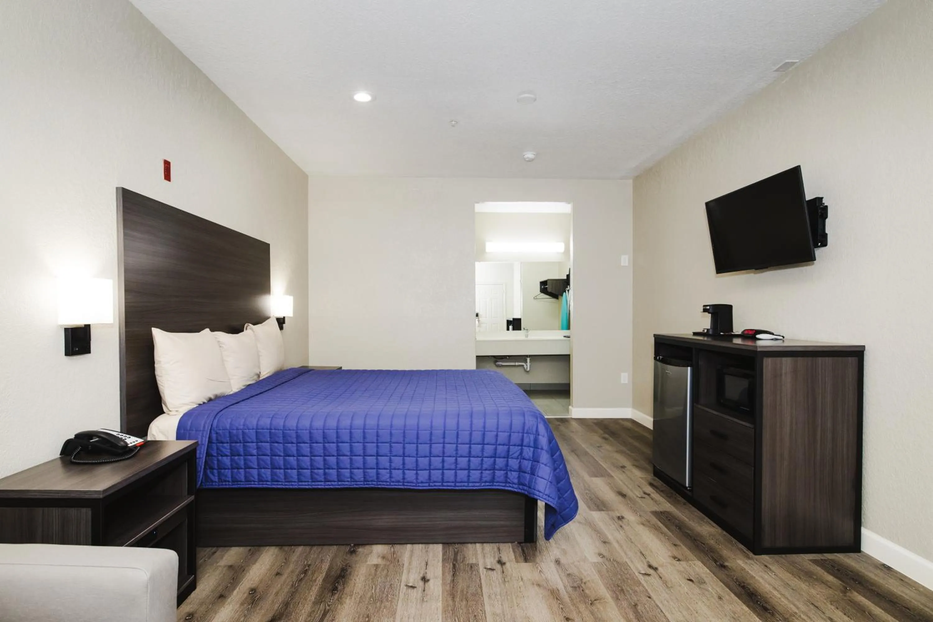 King Room - Smoking  in Winchester Inn and Suites Humble/IAH/North Houston
