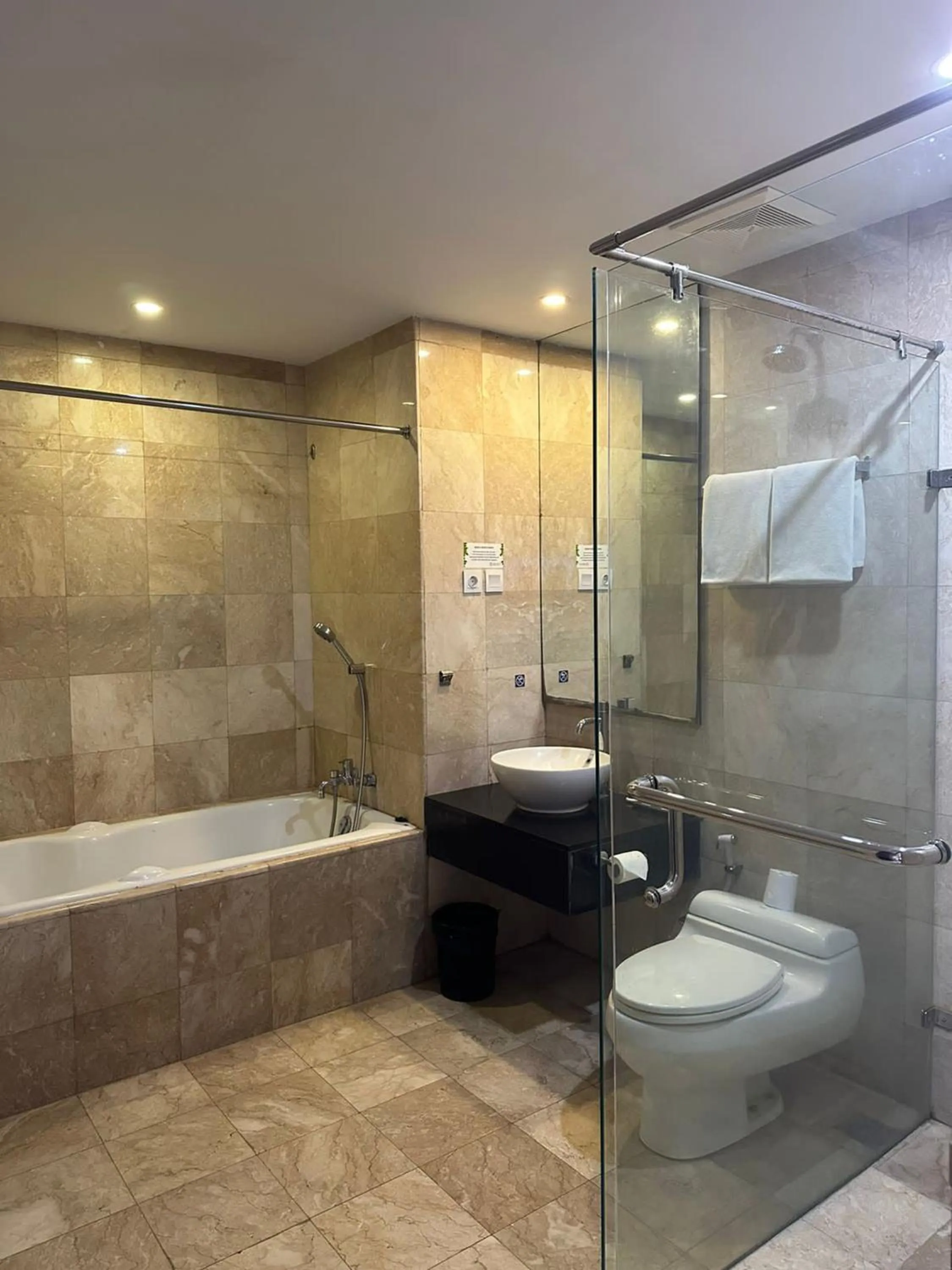 Junior Suite in Famous Hotel Kuta Formerly Permata Kuta Hotel