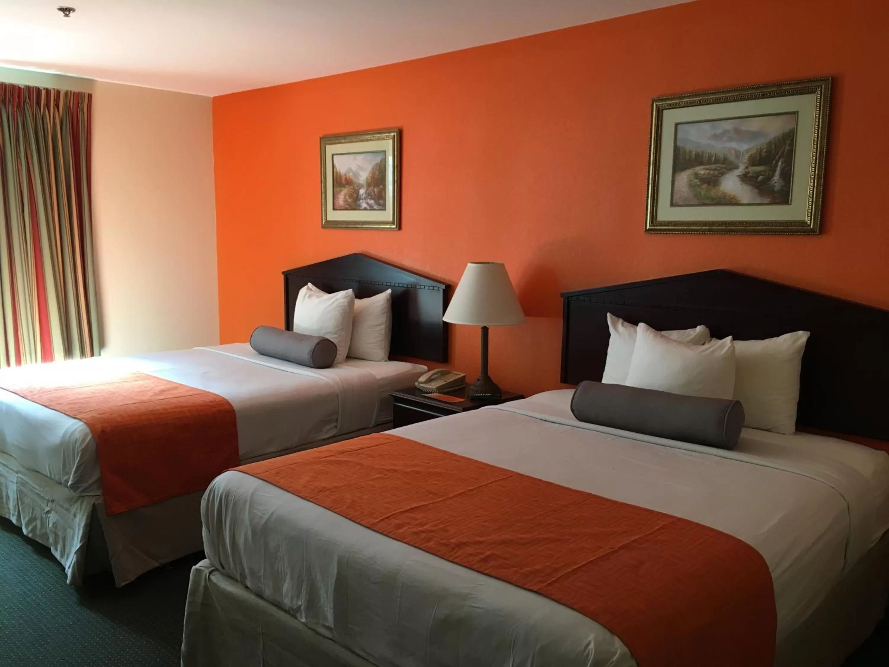 Queen Room with Two Queen Beds - Non-Smoking in Howard Johnson by Wyndham Houma