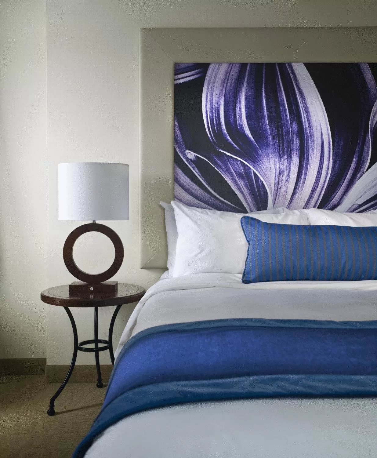 Queen Room in Inn At The Quay