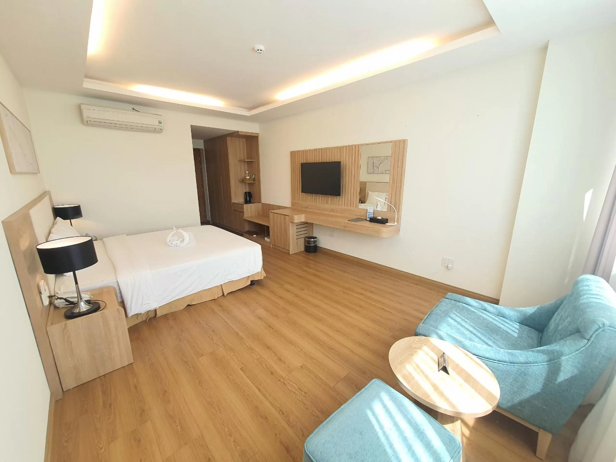 Deluxe Double Room in Muong Thanh Holiday Vung Tau Hotel