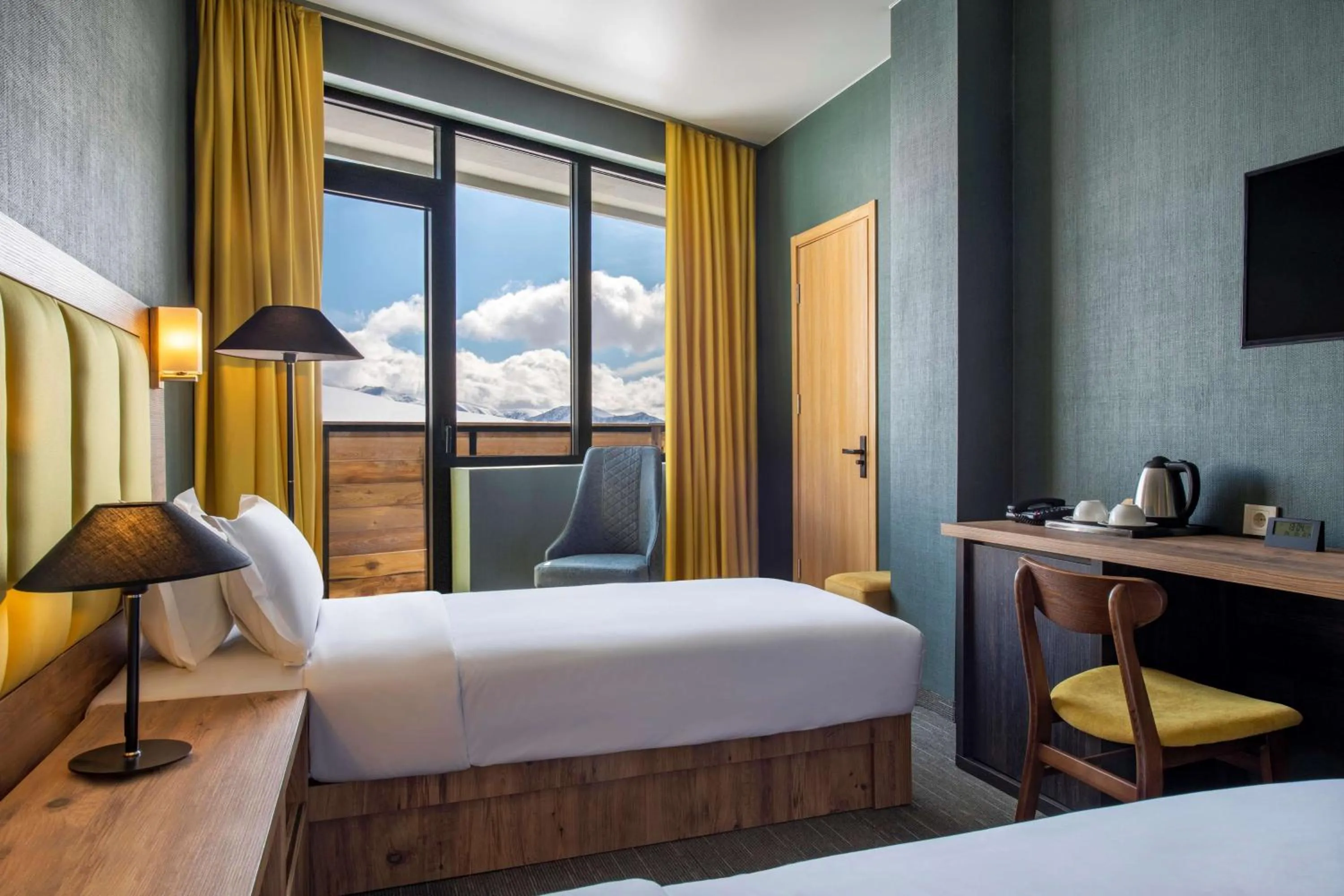 Standard Twin Room in Best Western Gudauri