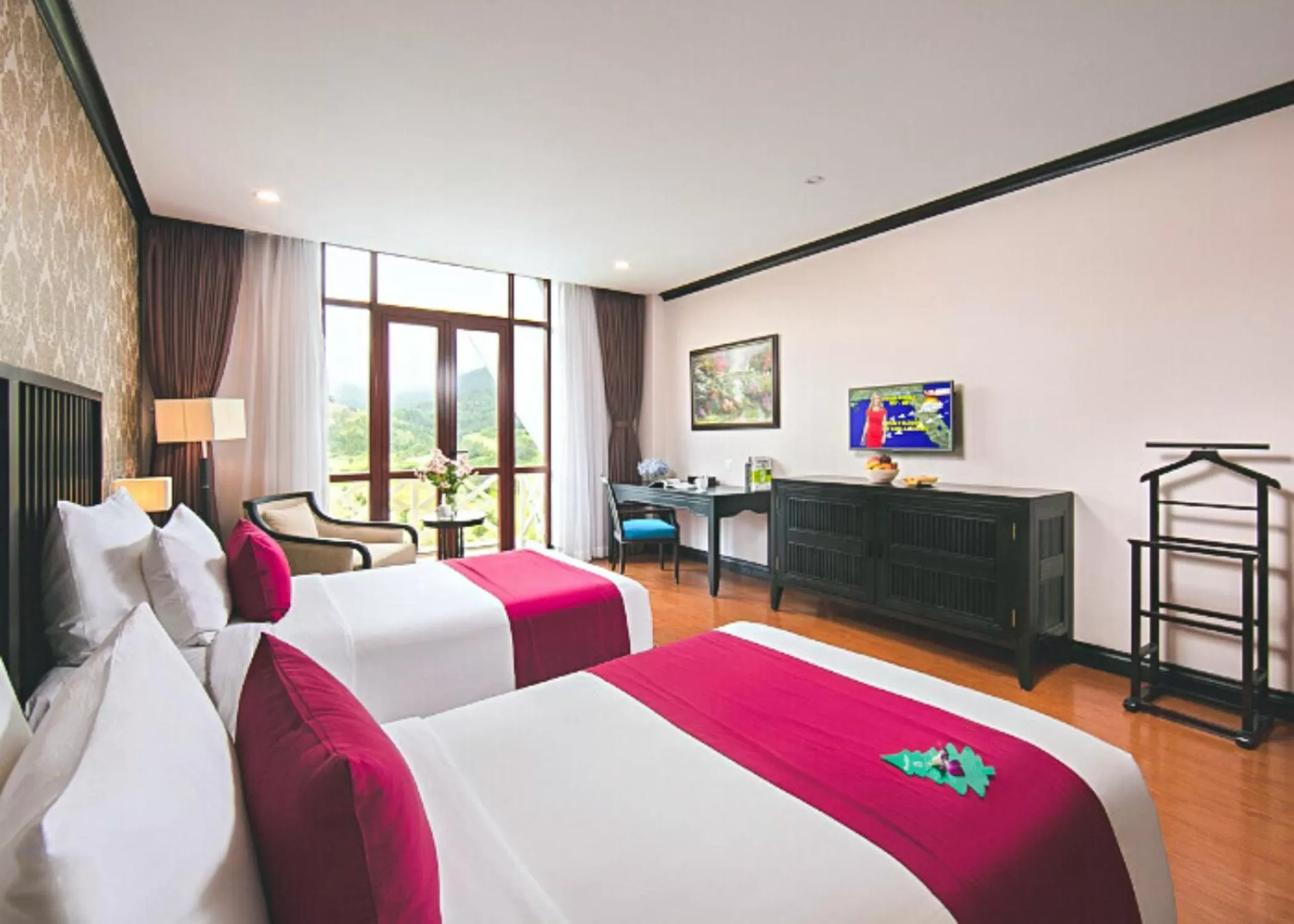 Deluxe Twin Golf View in Swiss-Belresort Tuyen Lam