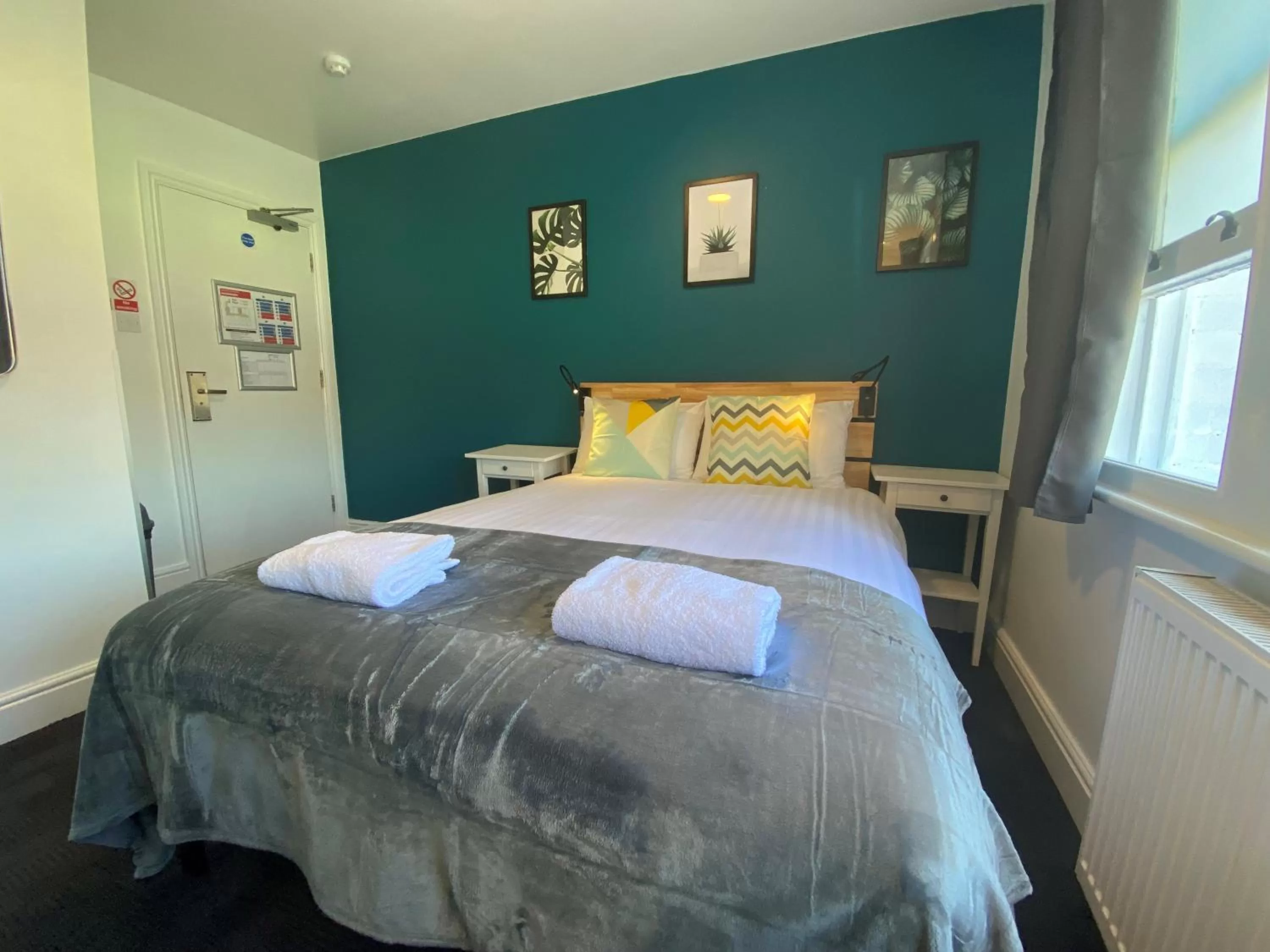 Double Room with Private Bathroom in Smart Russell Square