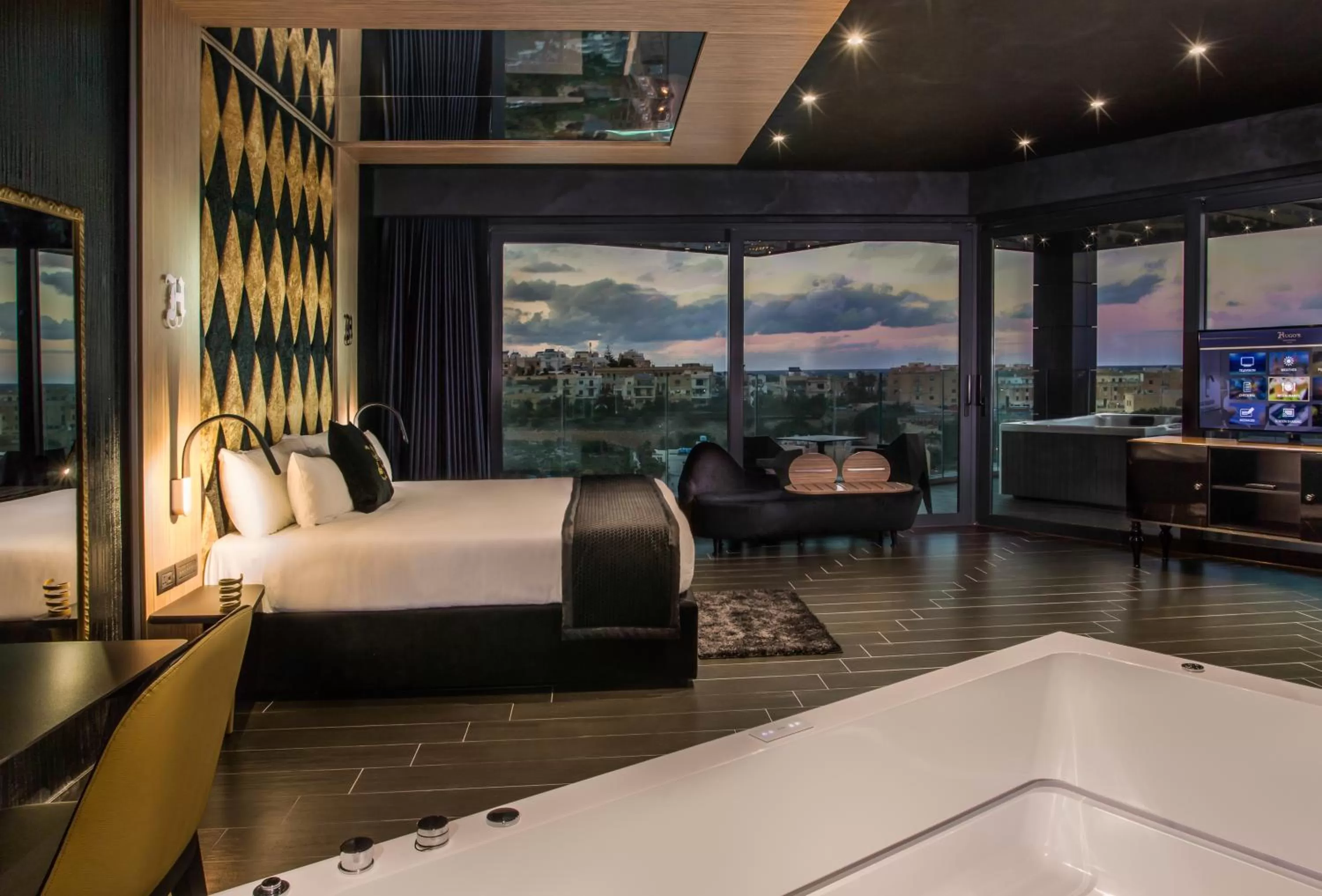 Superior Suite with Terrace and Hot Tub in H Hotel & SPA - Adults Only