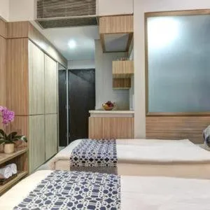 Superior Twin Room in Sampit Residence Managed by FLAT06