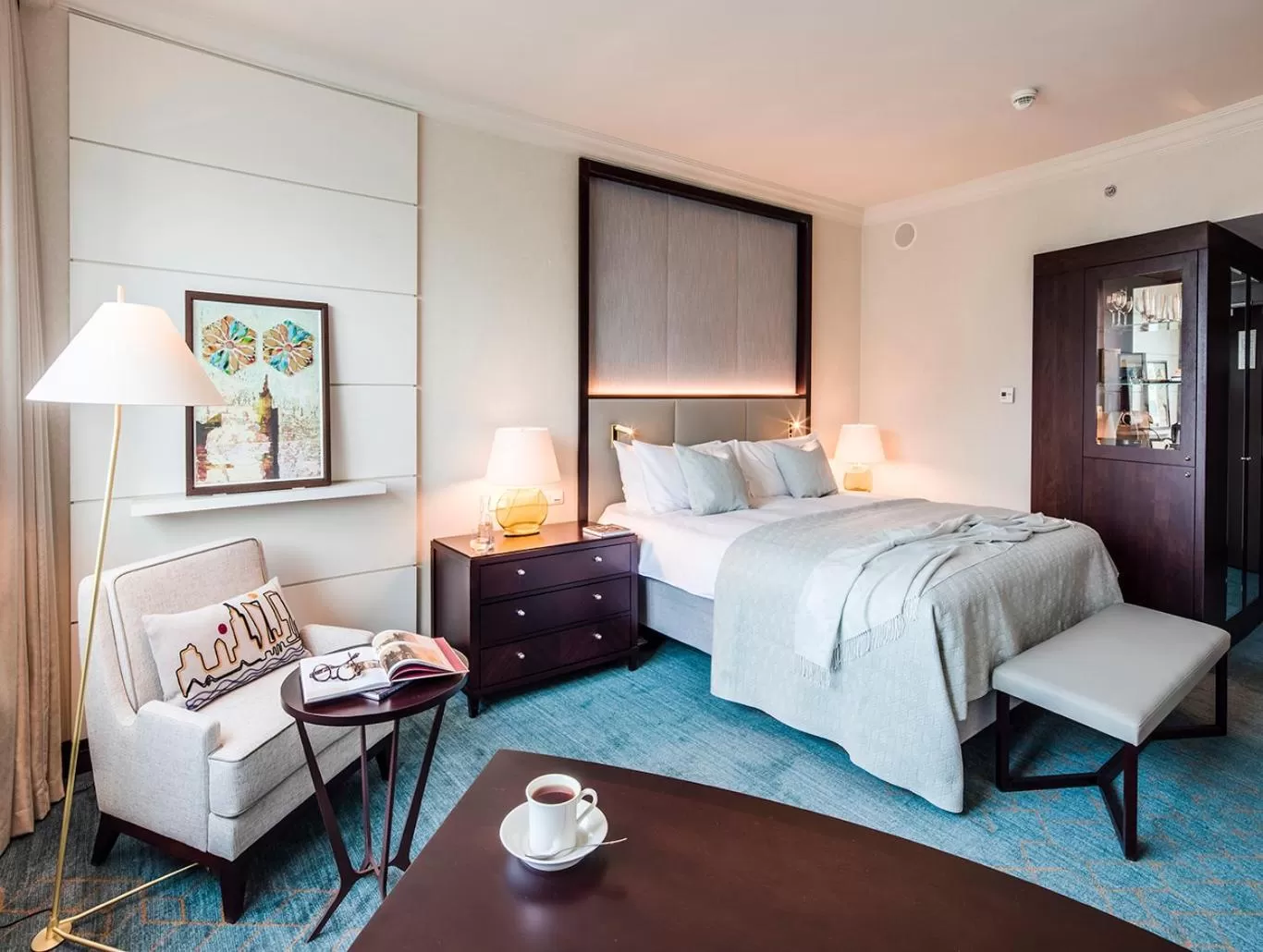 1 King Classic Palace View Lounge Access in InterContinental Warszawa by IHG