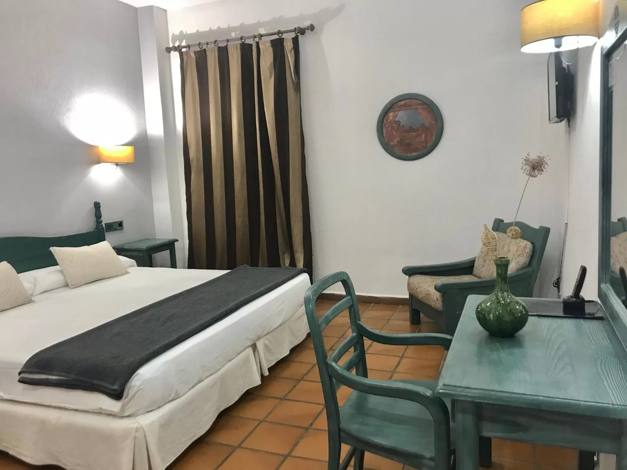 Standard Queen Room in Hotel Almagro