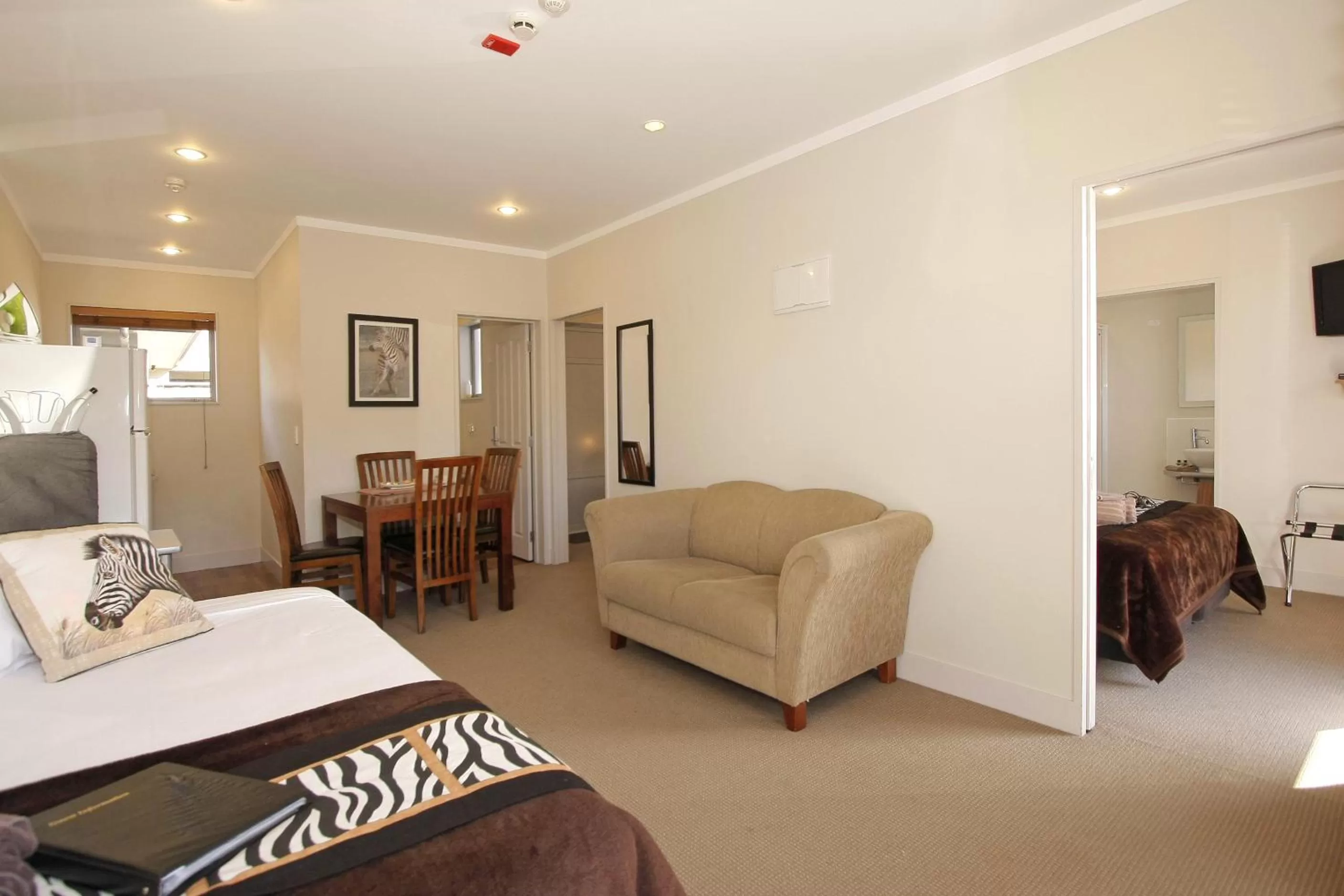 Two-Bedroom Apartment in Big Five Motel