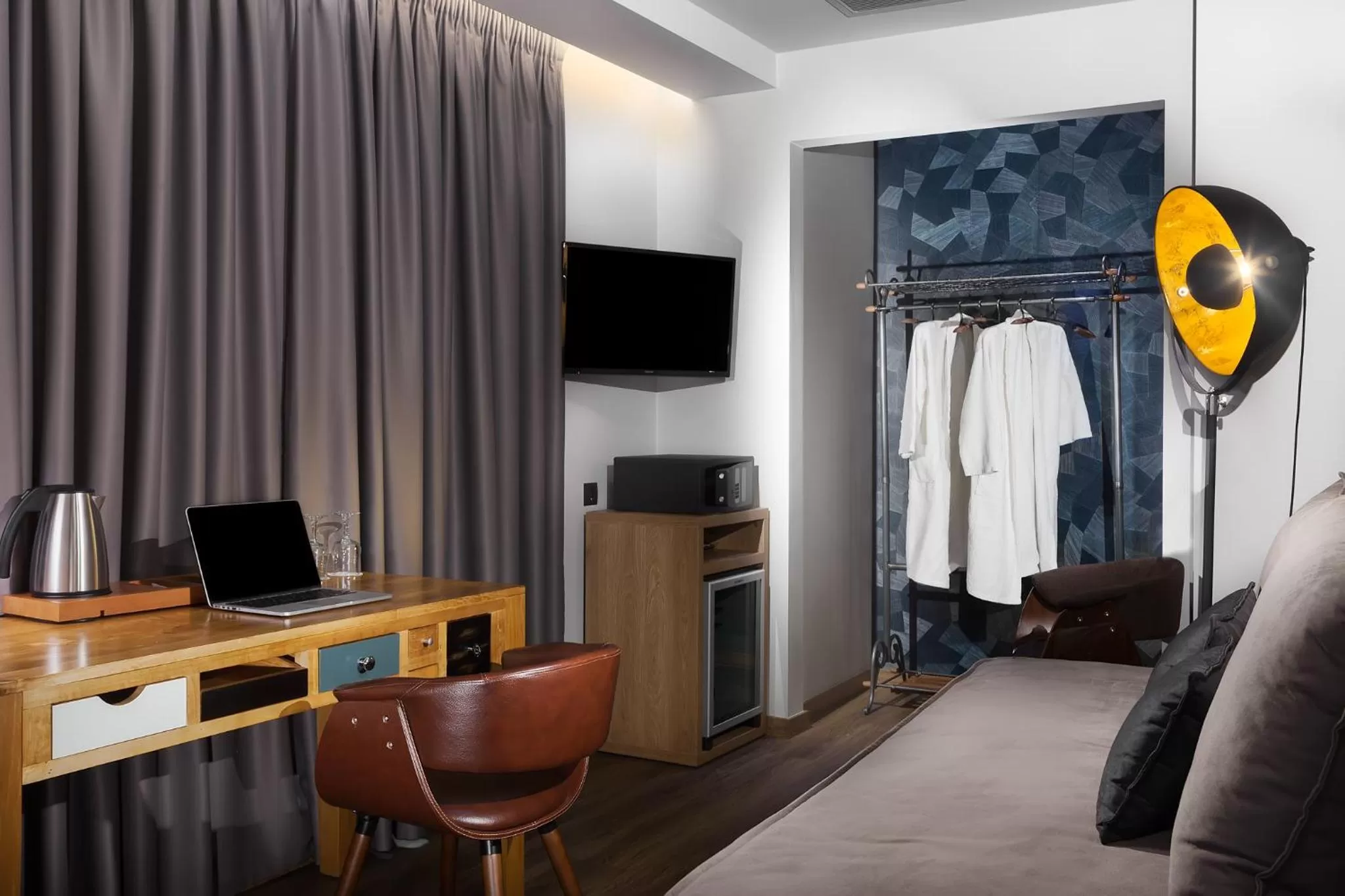 Junior Suite with Balcony in 360Degrees Pop Art Hotel