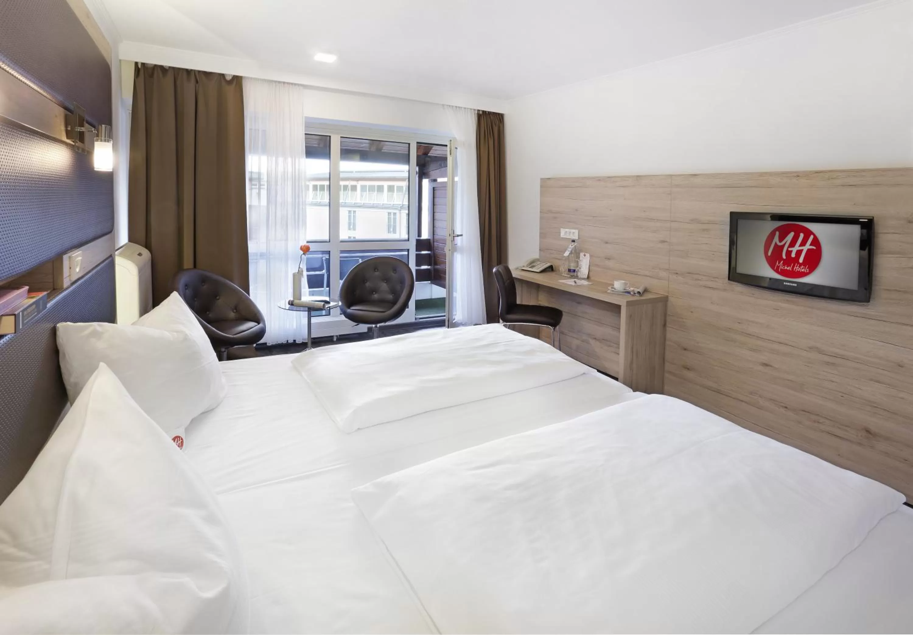 Superior Double Room in Roomingtons Kaiserhof Landshut