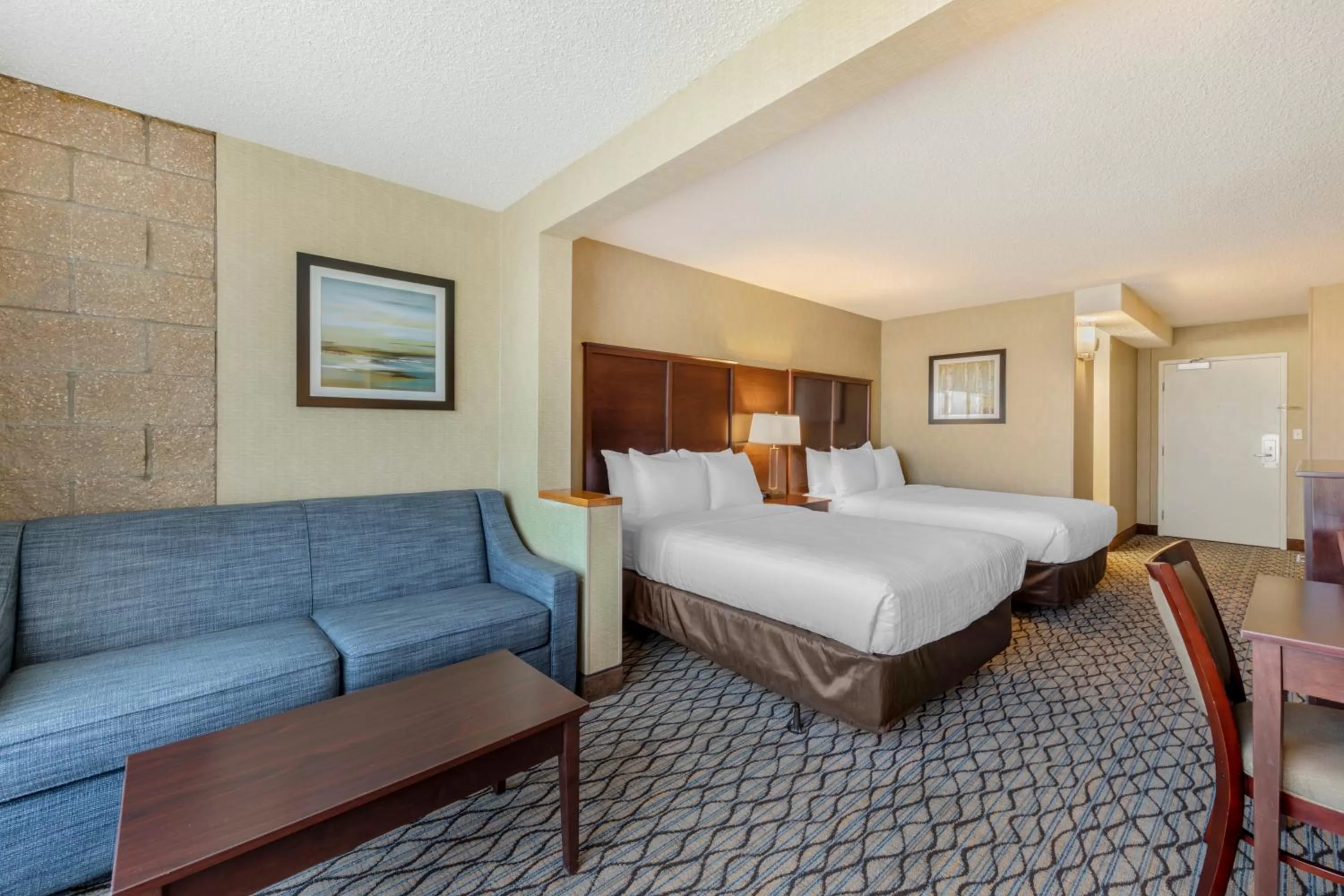Suite, 2 Double Beds with Sofa Bed, Non-Smoking in Clarion Hotel Anaheim Resort