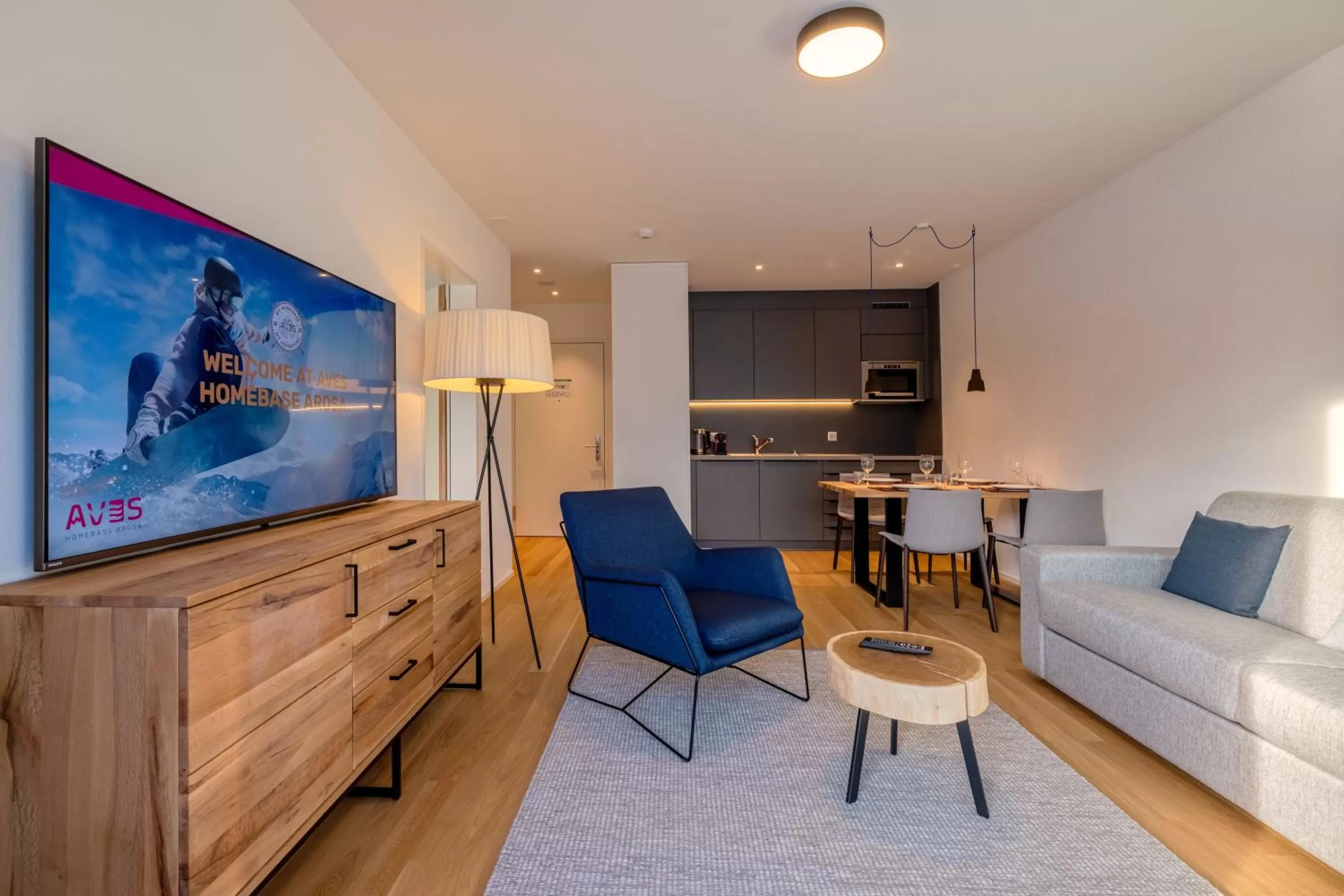 Lifestyle One-Bedroom Apartment with Balcony in AVES Hotel&Apartment Arosa