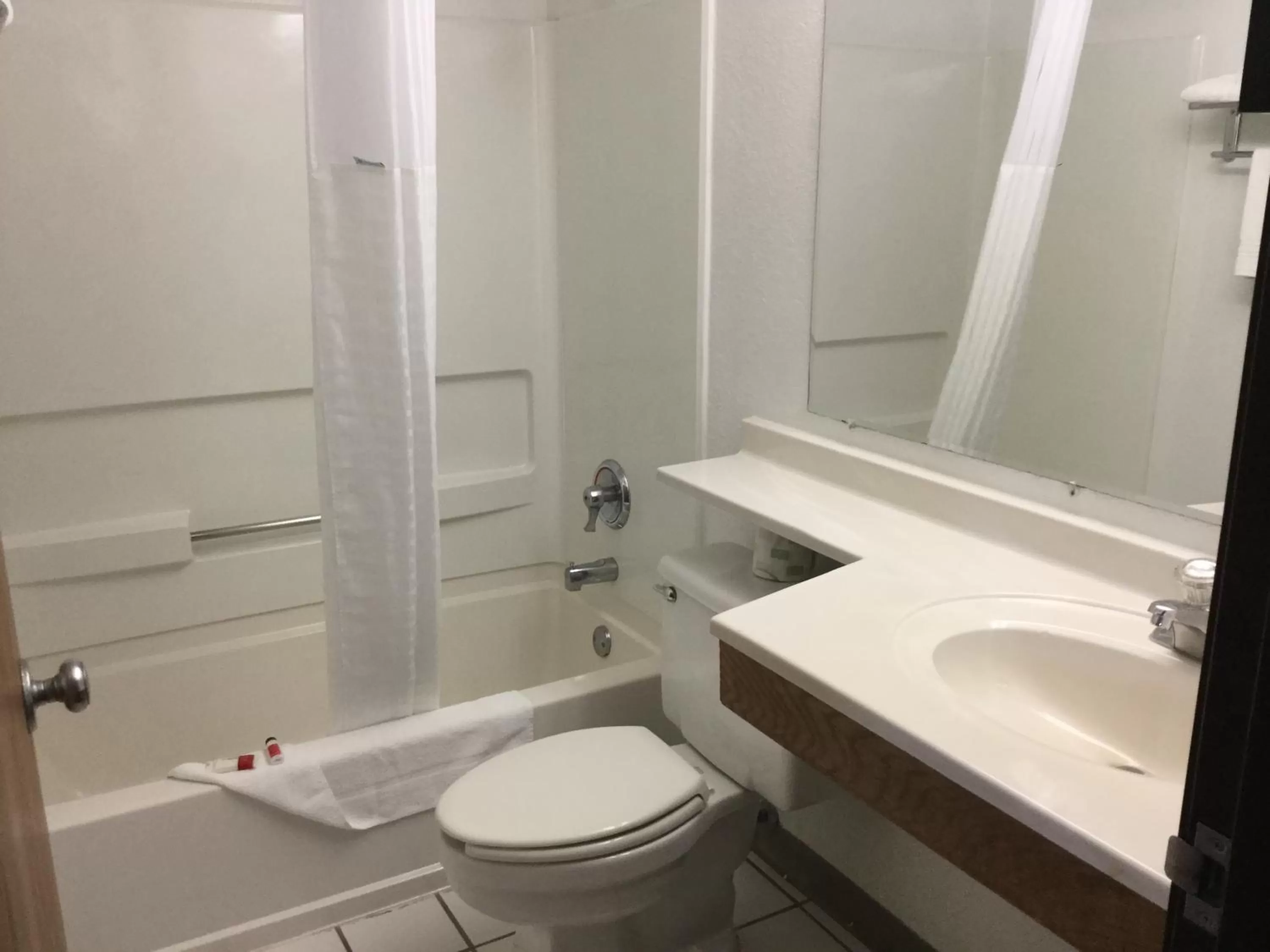 Queen Room with Two Queen Beds - Non-Smoking in Super 8 by Wyndham New Stanton