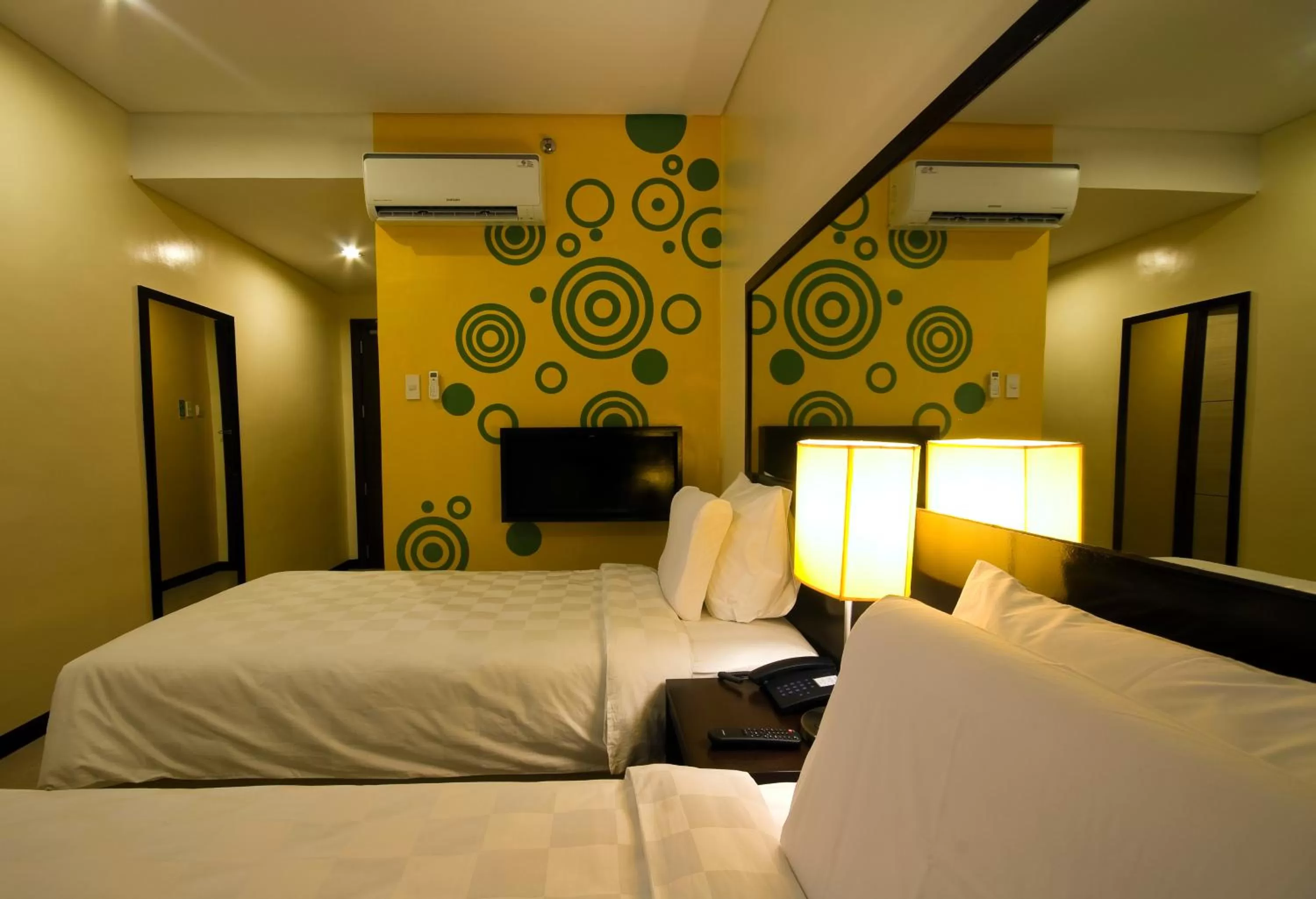Twin Room in Go Hotels Dumaguete