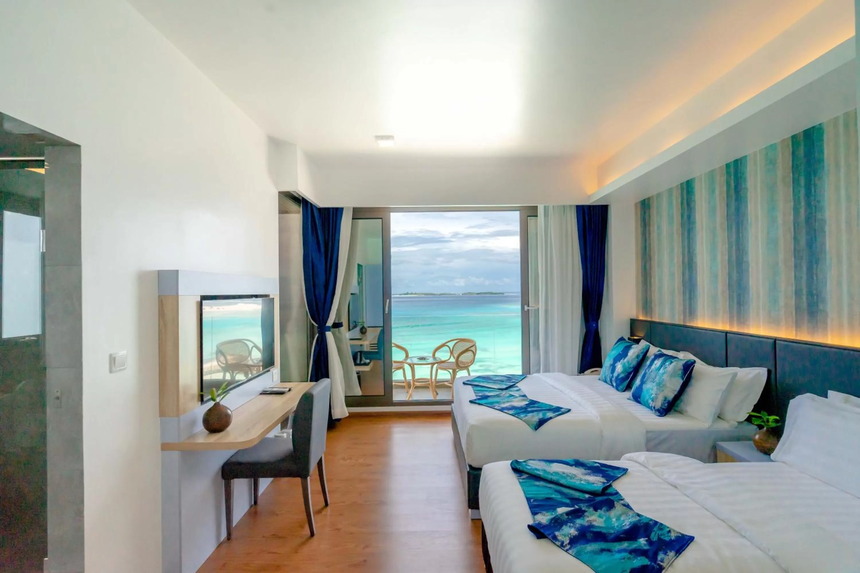 Premium Super Deluxe Room with Balcony and Sea View in Arena Beach Hotel