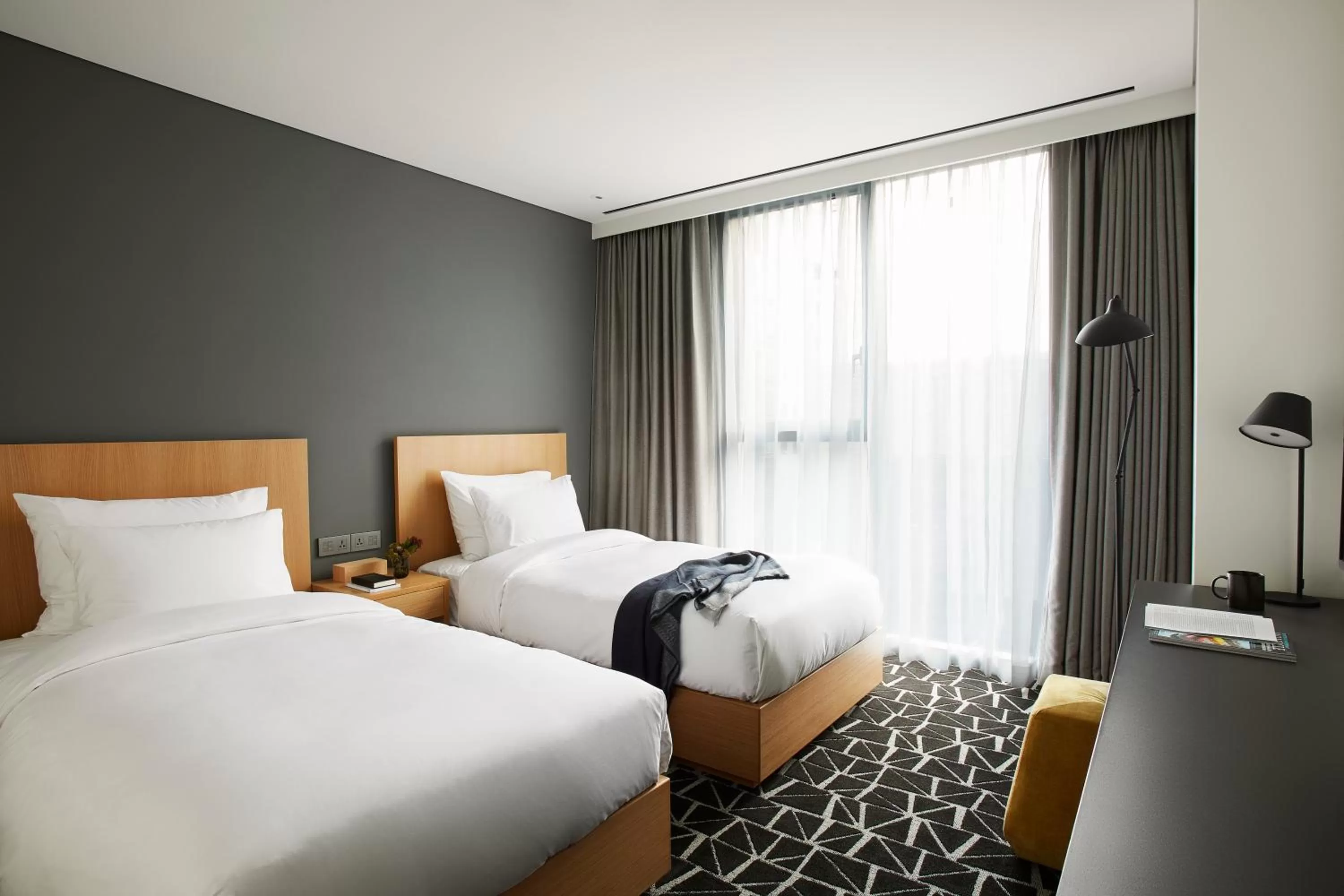 Standard Twin Room in L7 GANGNAM by LOTTE HOTELS