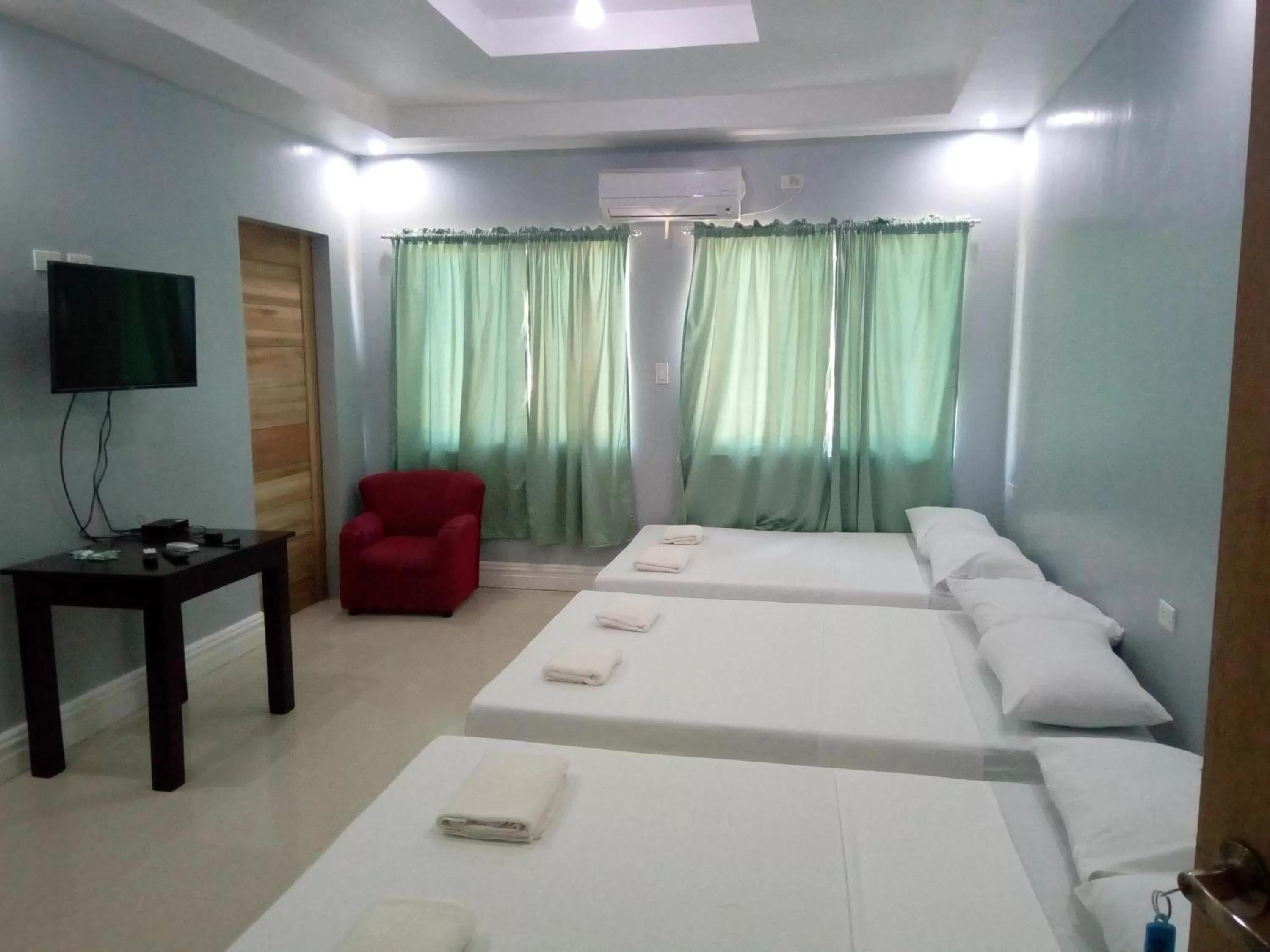 Standard Family Room in Sandscape Hotel