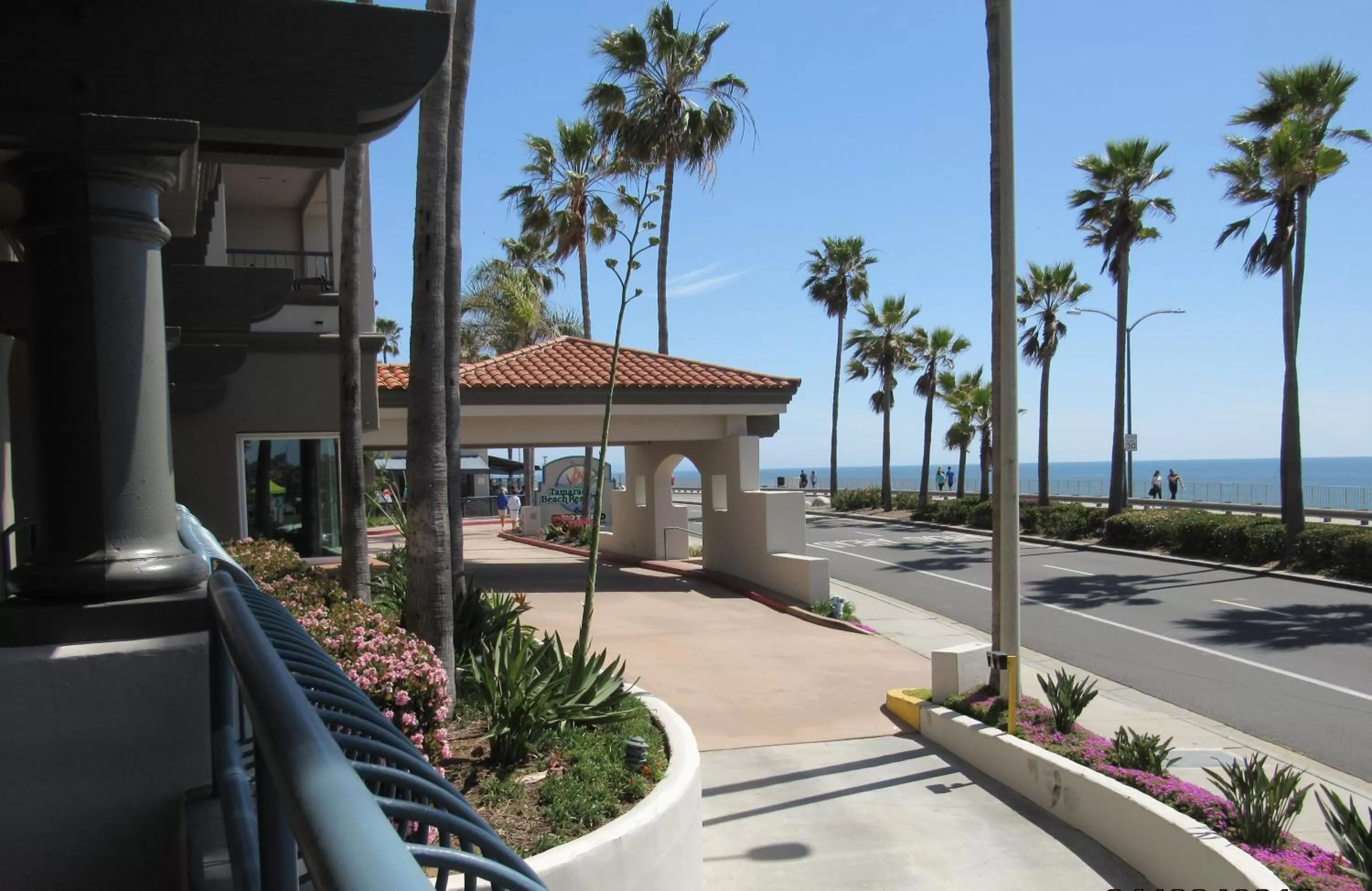 Queen Room with Ocean View in Tamarack Beach Hotel