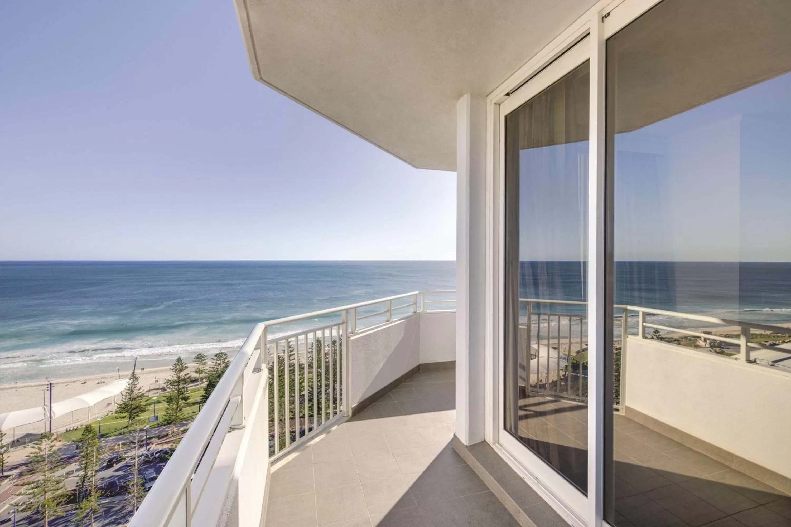 Sunset Oceanview Corner Room in Rendezvous Hotel Perth Scarborough