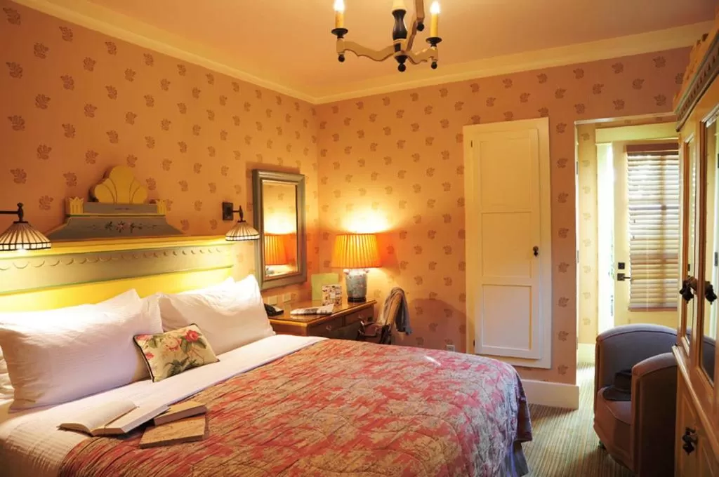  Junior Suite in Tallman Hotel